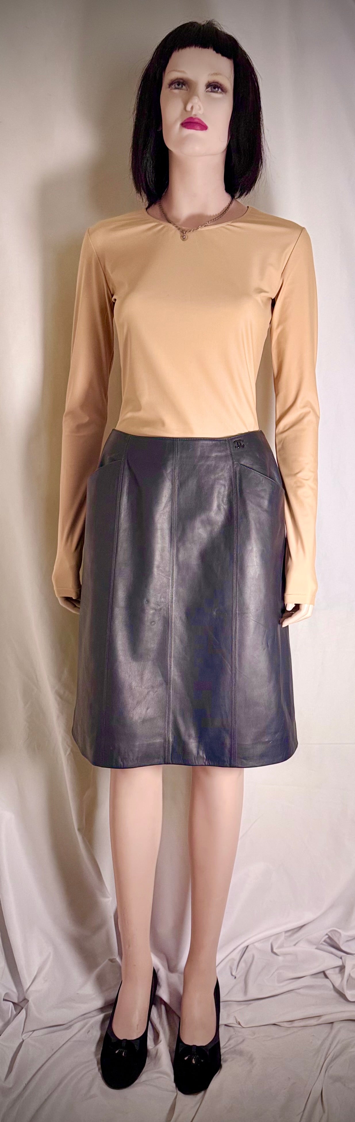 Chanel Navy Lambskin Skirt with Silk Lining - Made in France