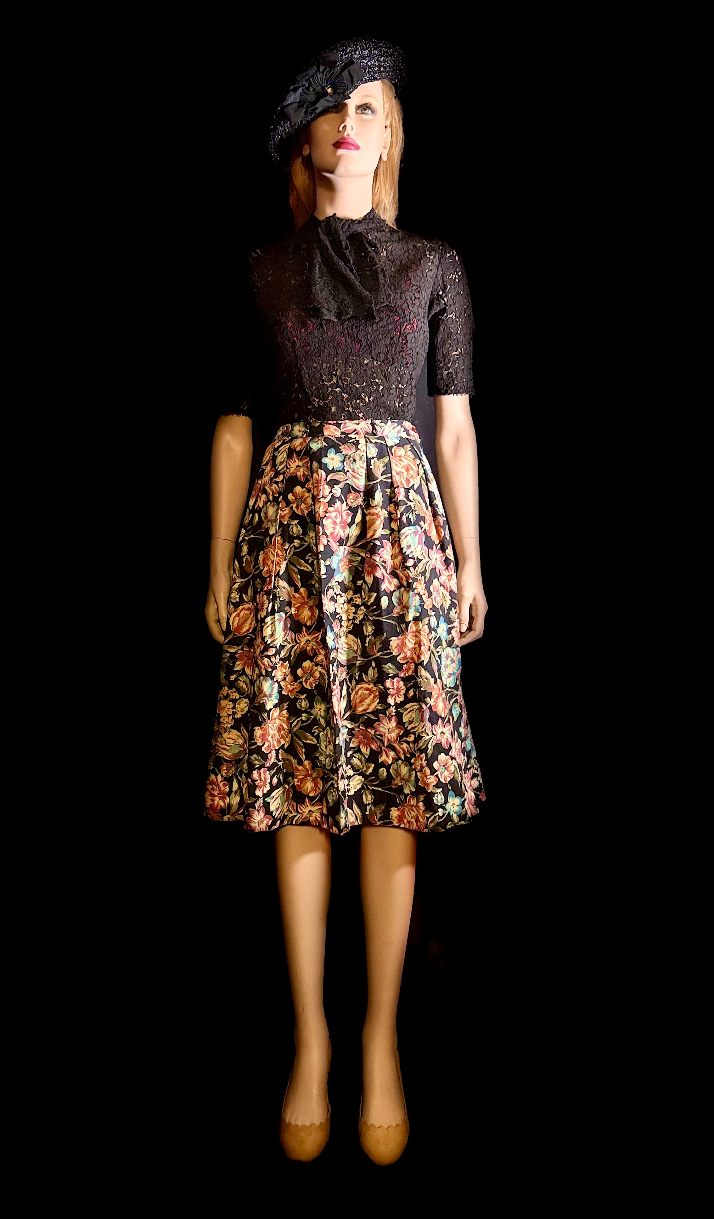 Late 1930s-1940s
Handmade Floral Cotton
Skirt - Original Metal Zip