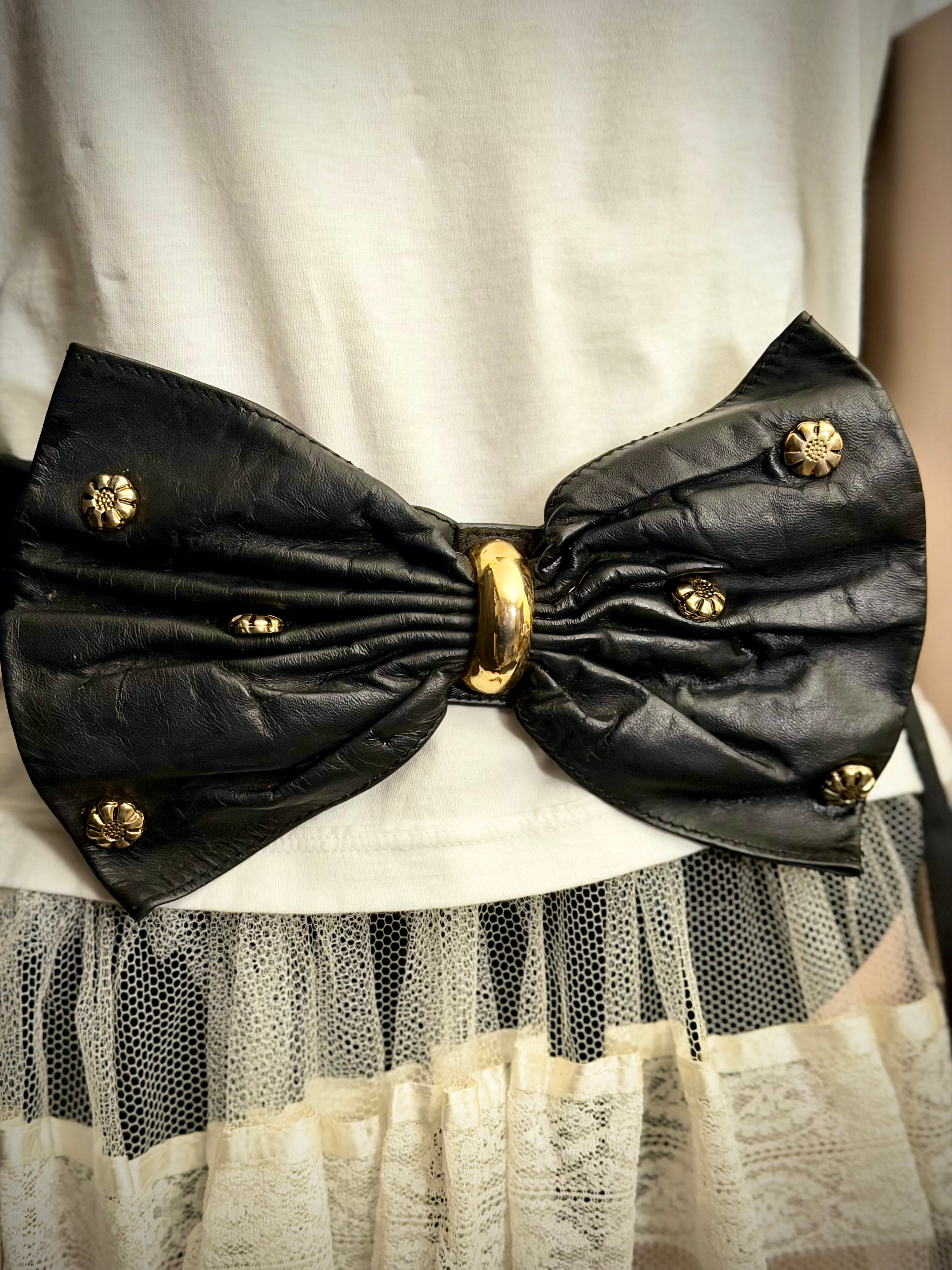 1980s Italian Leather Bow Belt | Black Leather Statement Waist Belt | Made In Italy