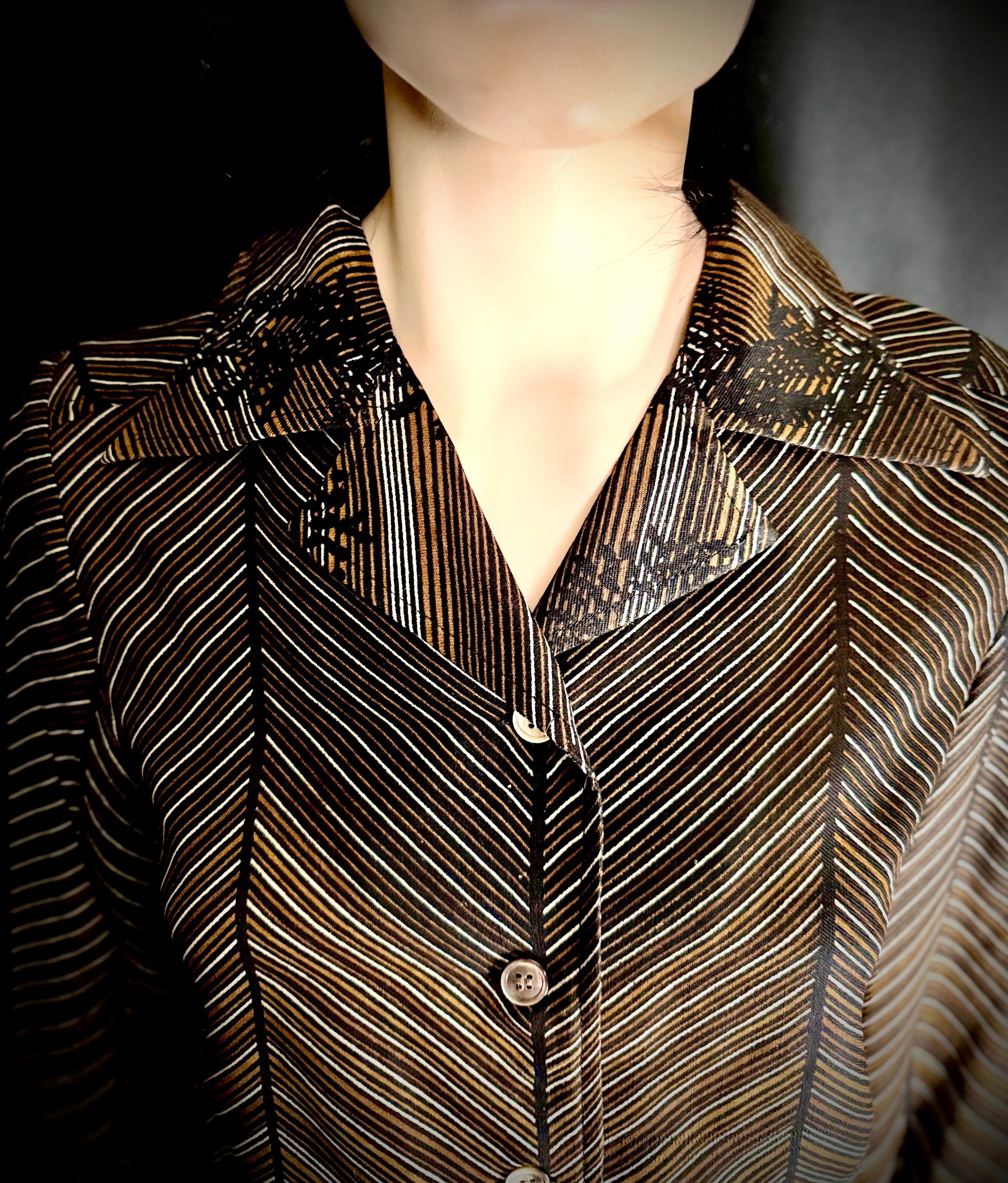 Vintage 1970s Graphic Chevron Blouse | Architectural Stripe Print