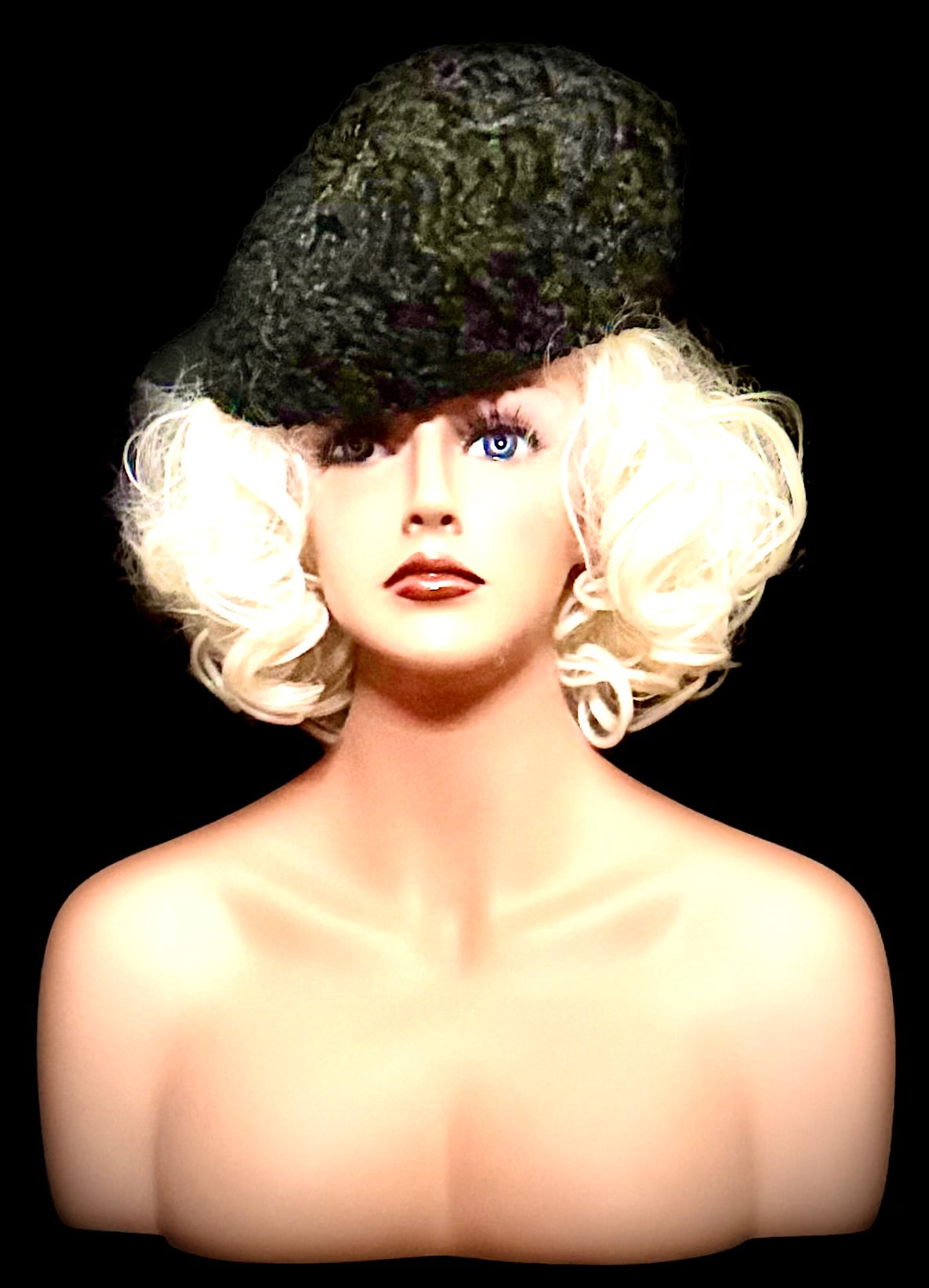 Sculptural Mid-Century Black Textured Cocktail Hat with Bow Detail - Exceptional Fit