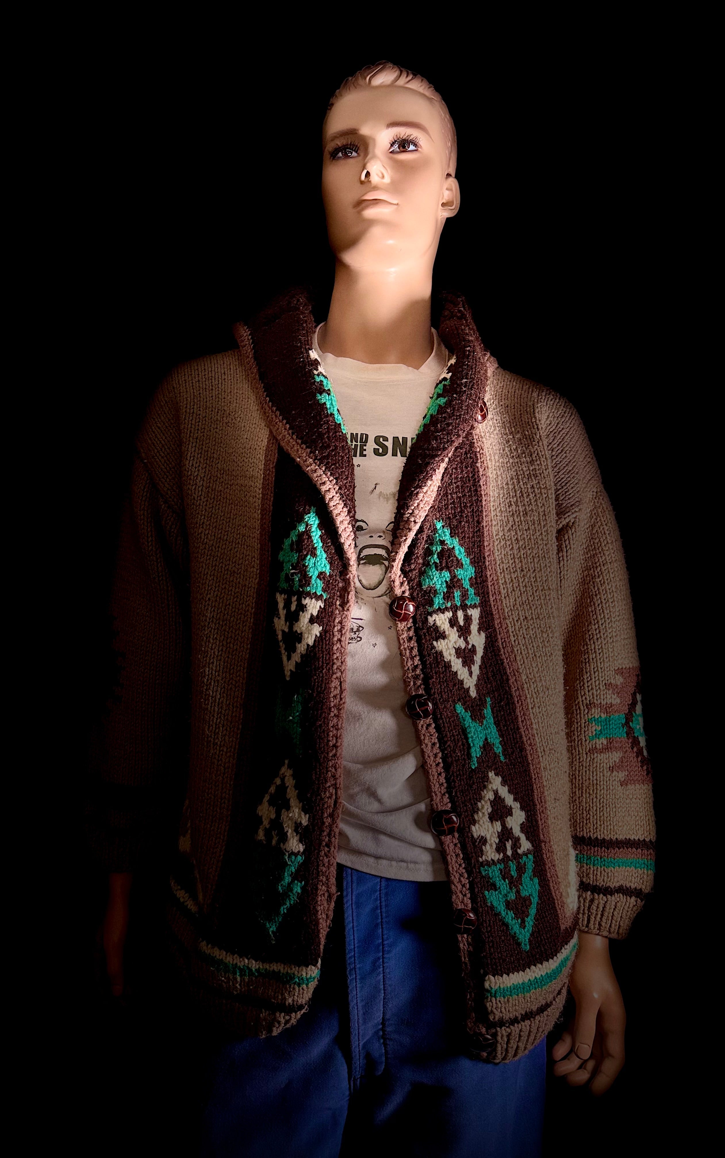 Vintage Cowichan Cardigan – Geometric Arrow Motif – Hand-Knit Wool