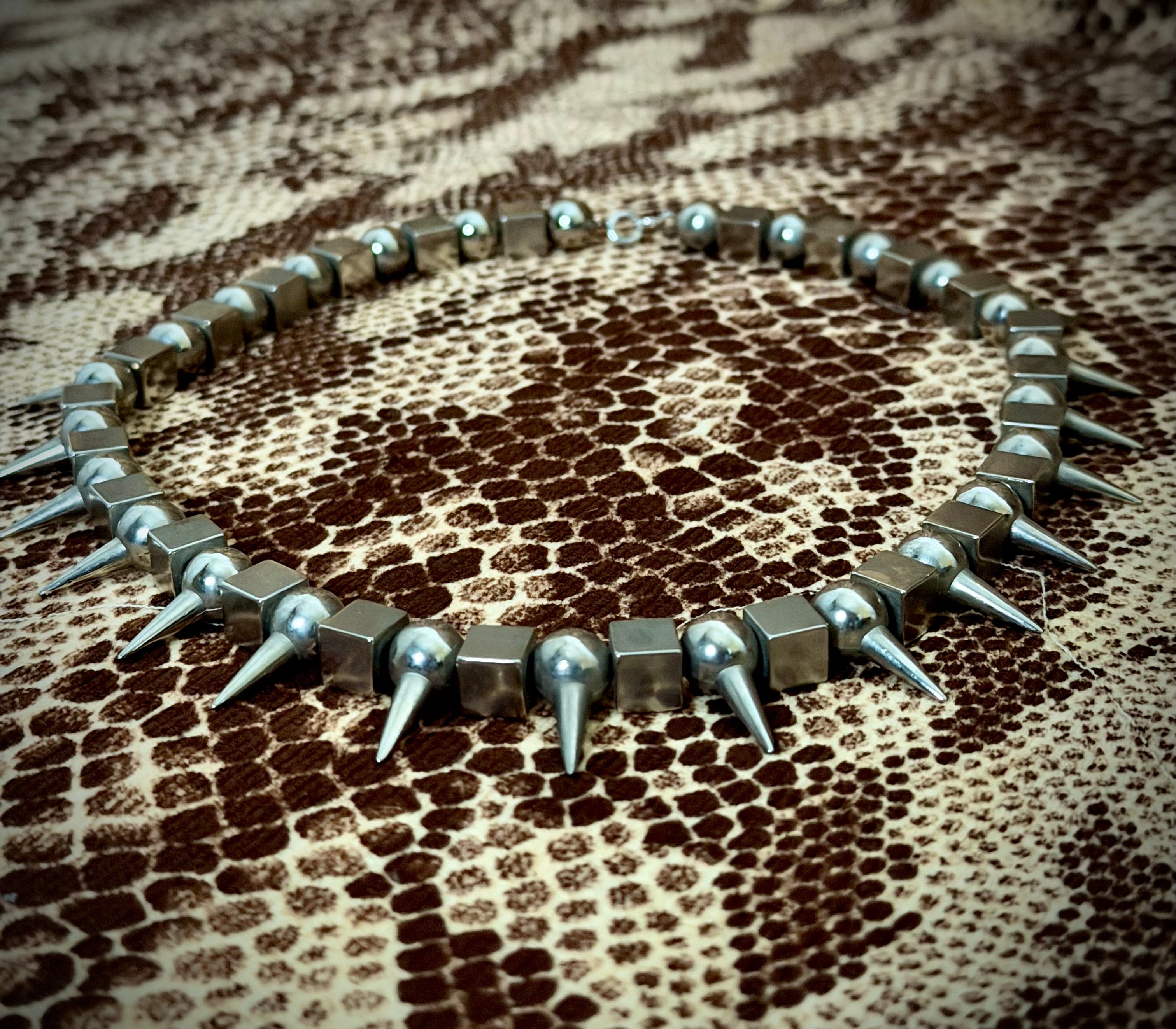 1970s Spike Punk Necklace | Heavy Silver Tone Statement Necklace | Original Vintage Jewellery