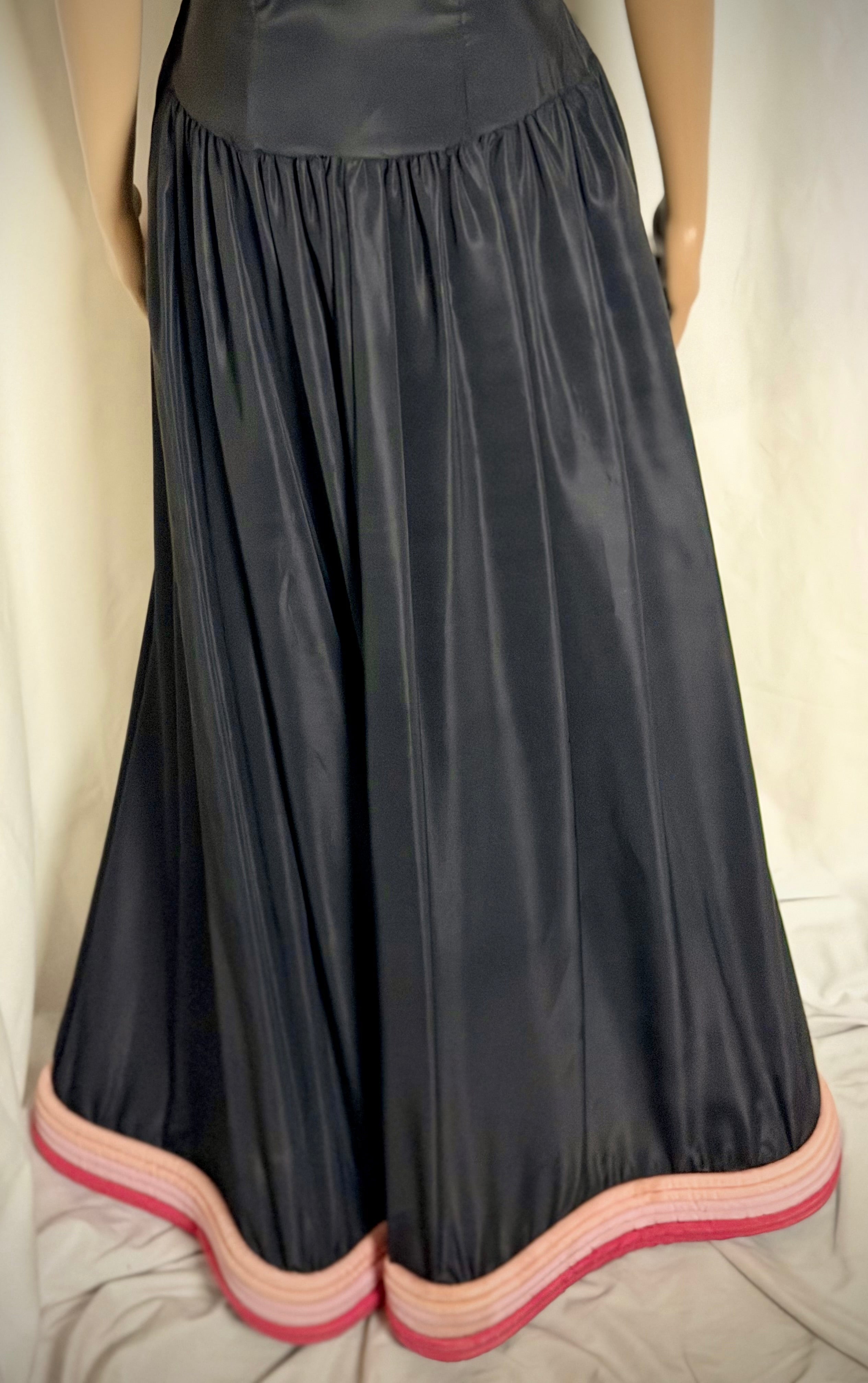 1945 Beautime Formal New York Evening Gown - Padded Hem Detail