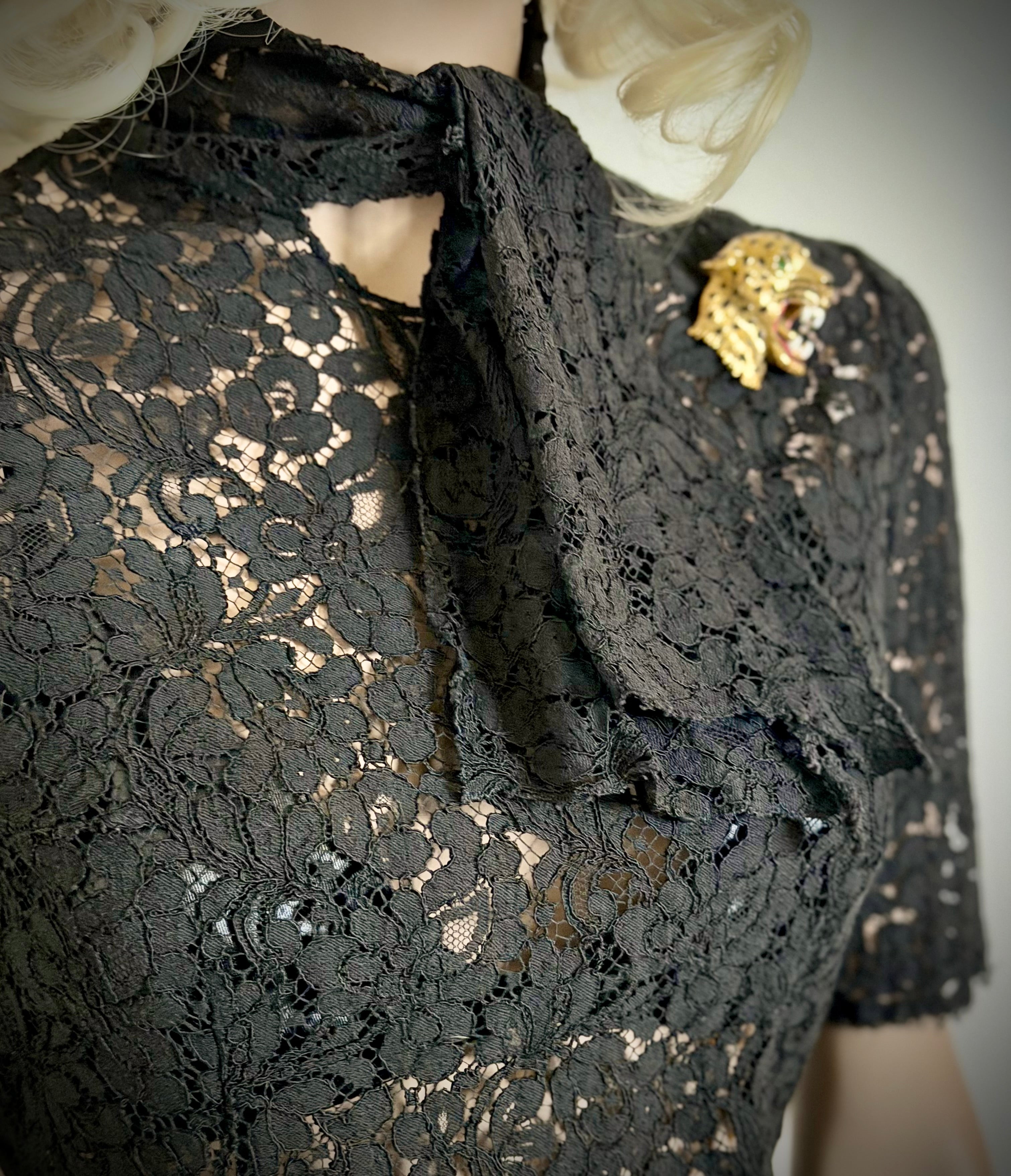 Late 1940s-Early 1950s Black Lace Scalloped Blouse