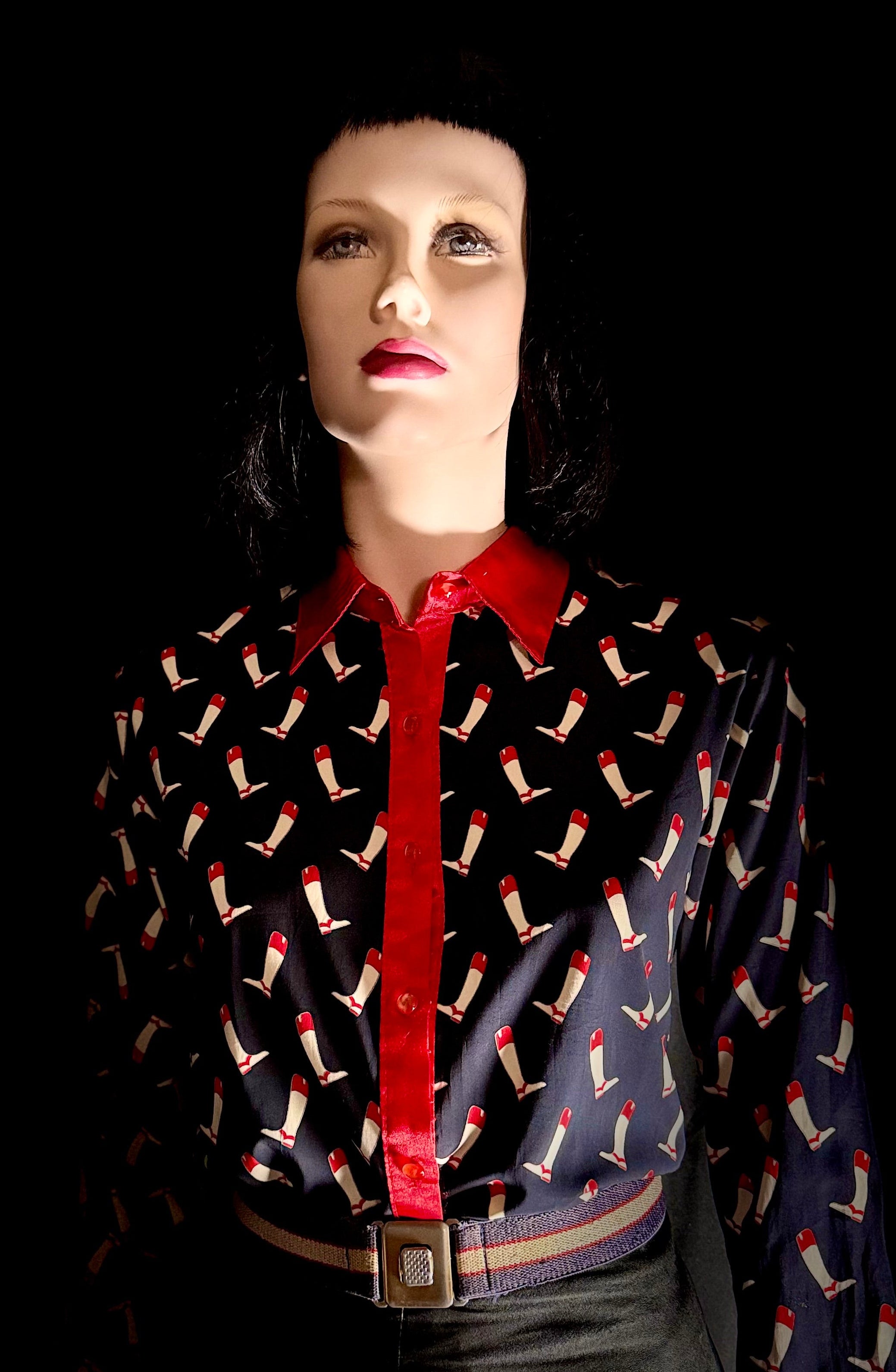 1970s Boot-Print Blouse with Red Satin Collar & Placket