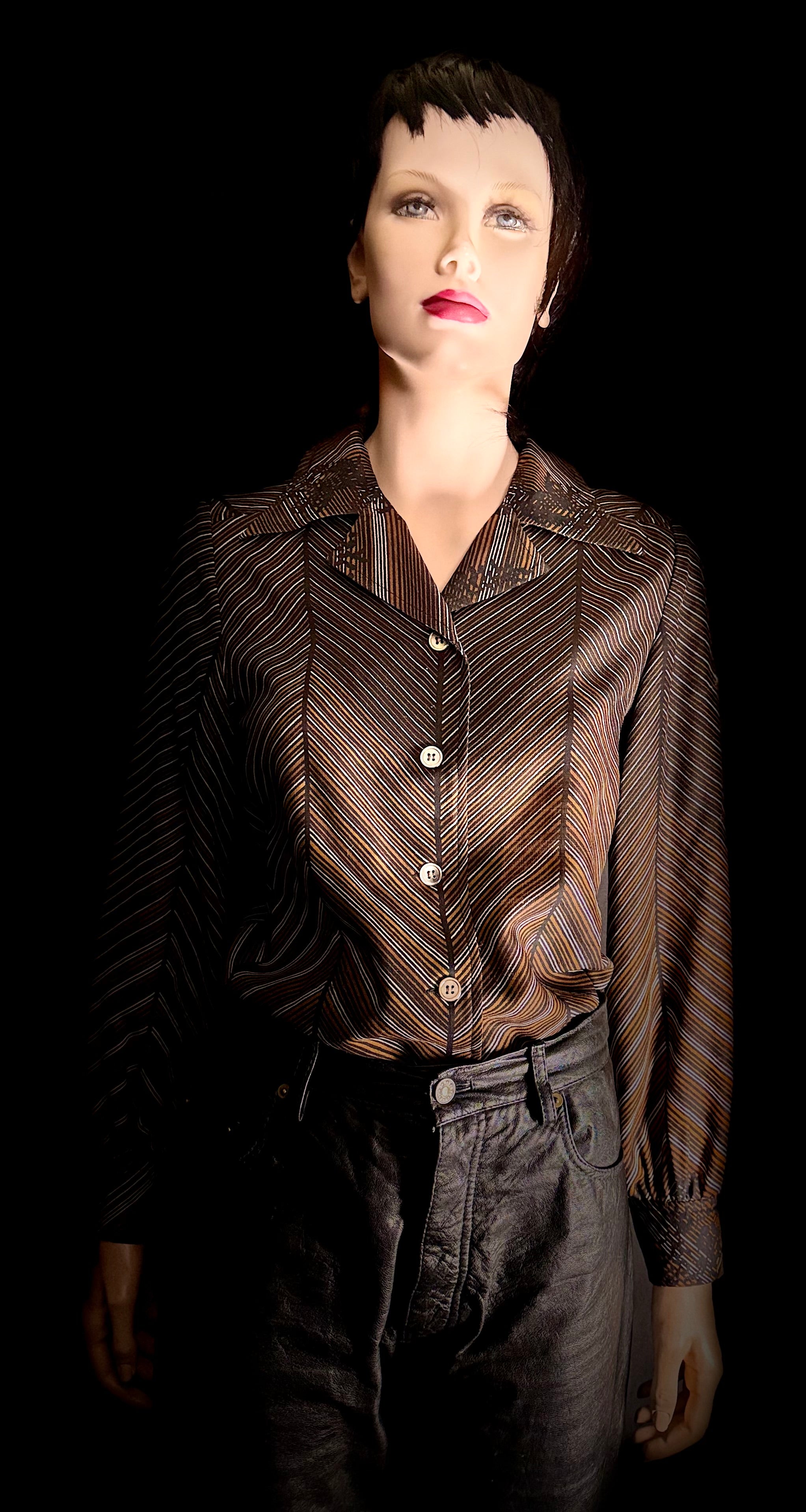 Vintage 1970s Graphic Chevron Blouse | Architectural Stripe Print