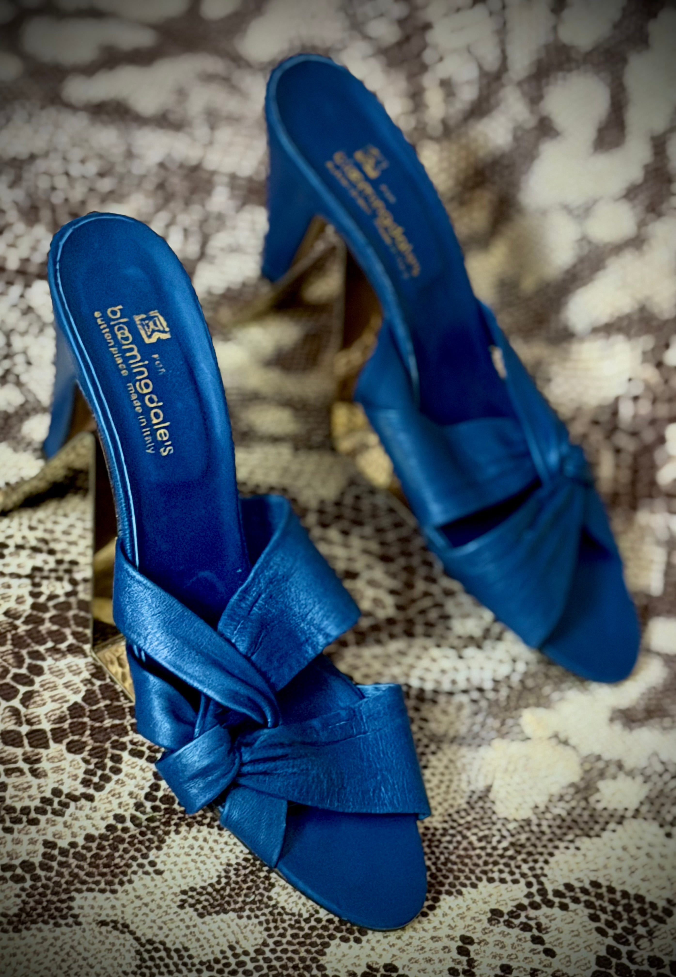 Bloomingdale’s Blue Leather Knot Mules – Deadstock 1980s (Italy) EU 38