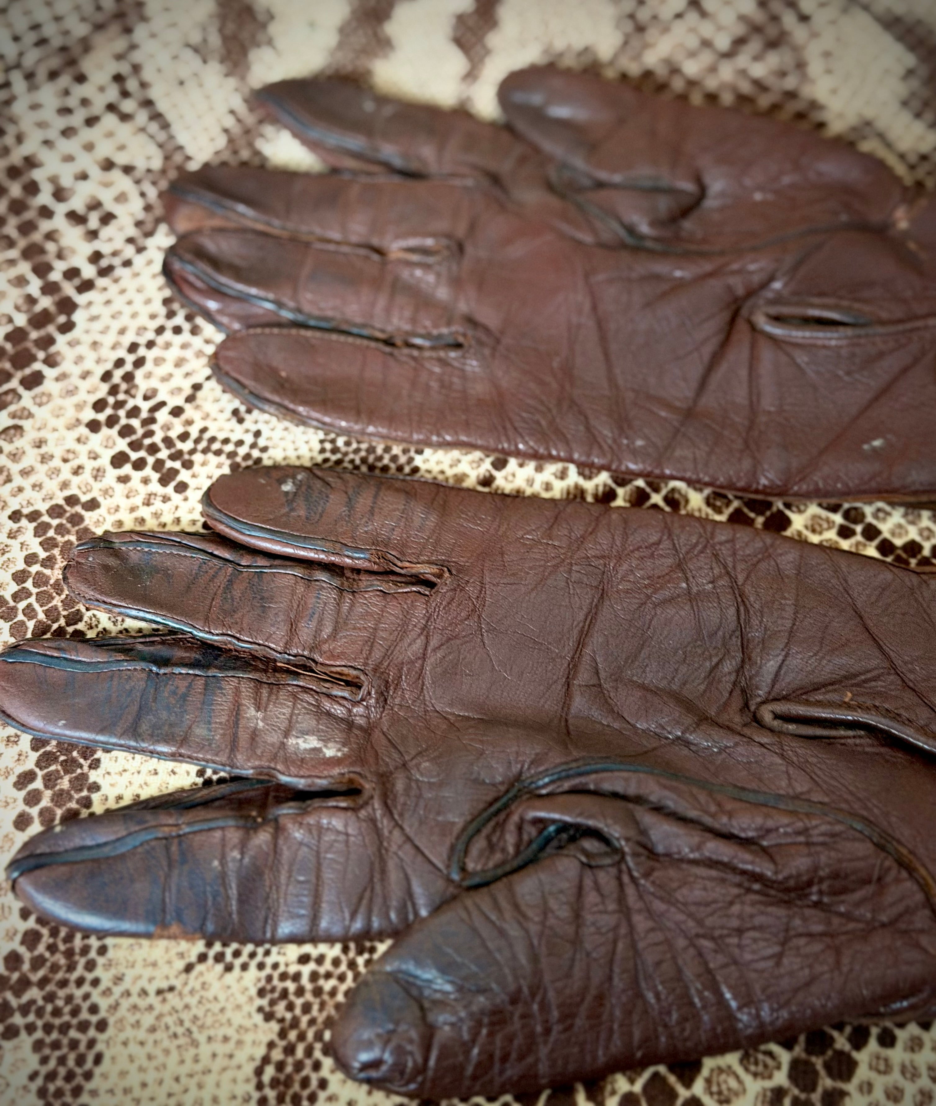 1930s–1940s Fur Lined Lamb Leather Gloves