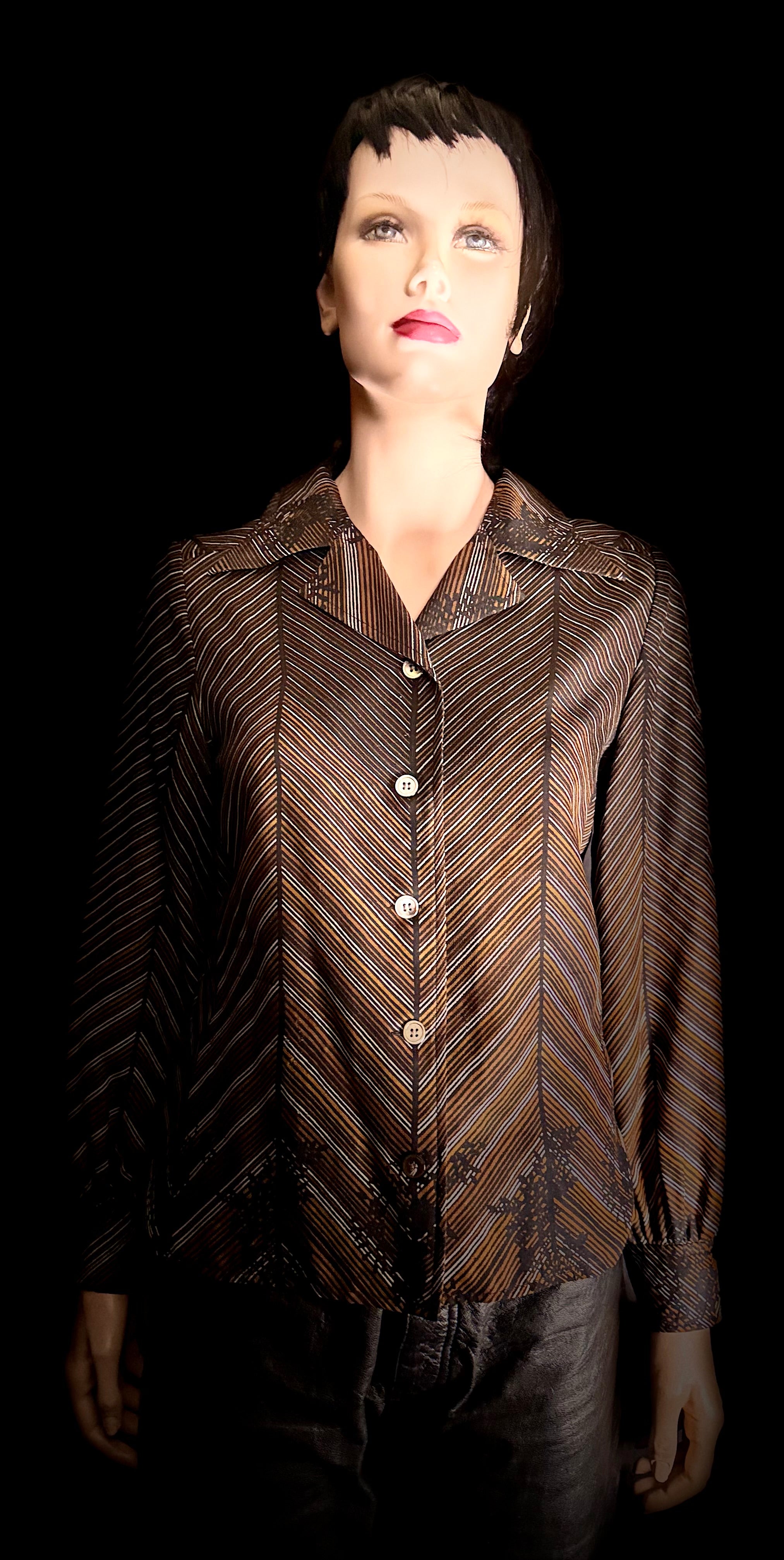 Vintage 1970s Graphic Chevron Blouse | Architectural Stripe Print
