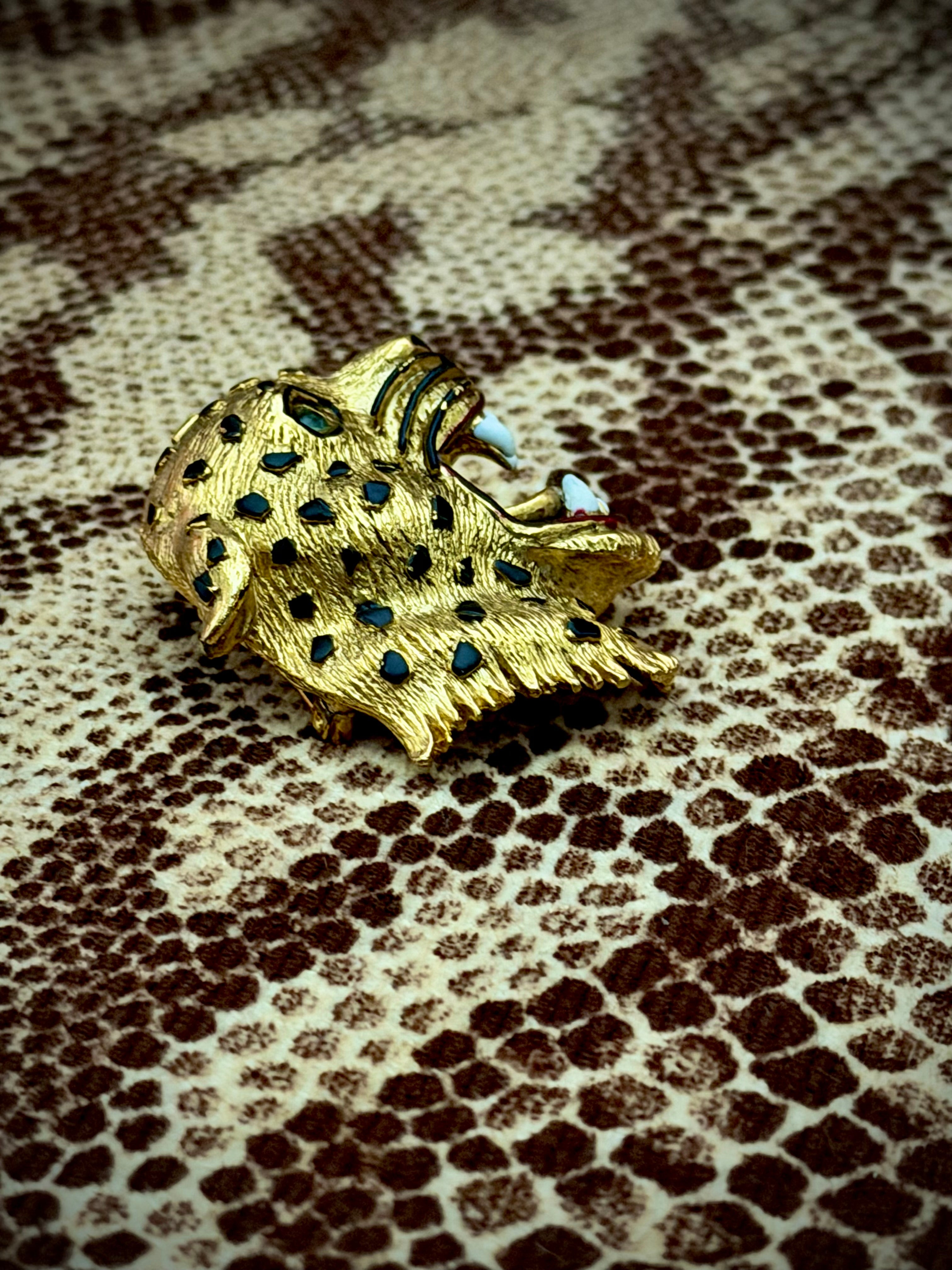1980s Rhinestone Leopard Head Enamel Brooch | Gold Tone Statement Jewellery