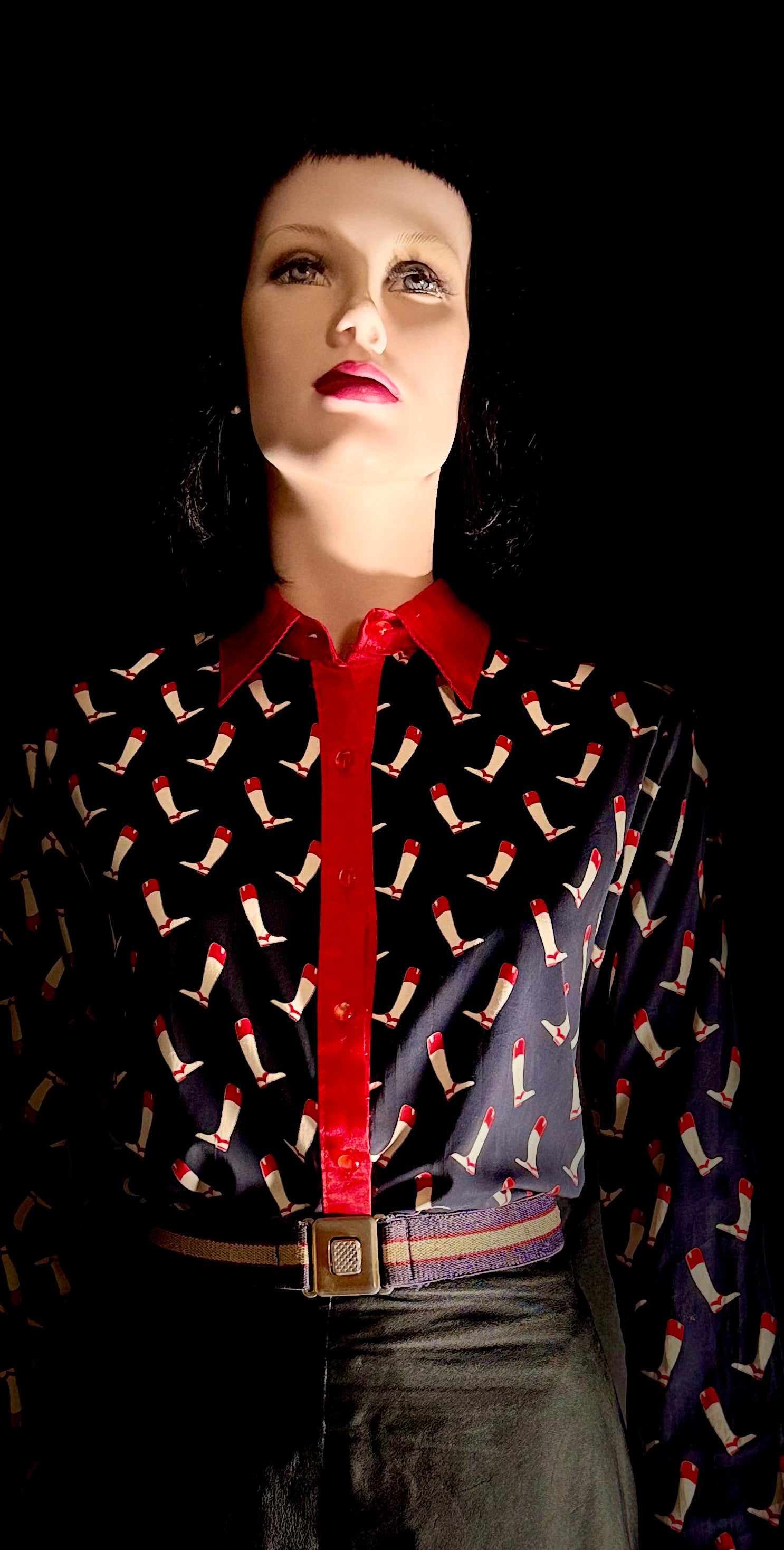 1970s Boot-Print Blouse with Red Satin Collar & Placket