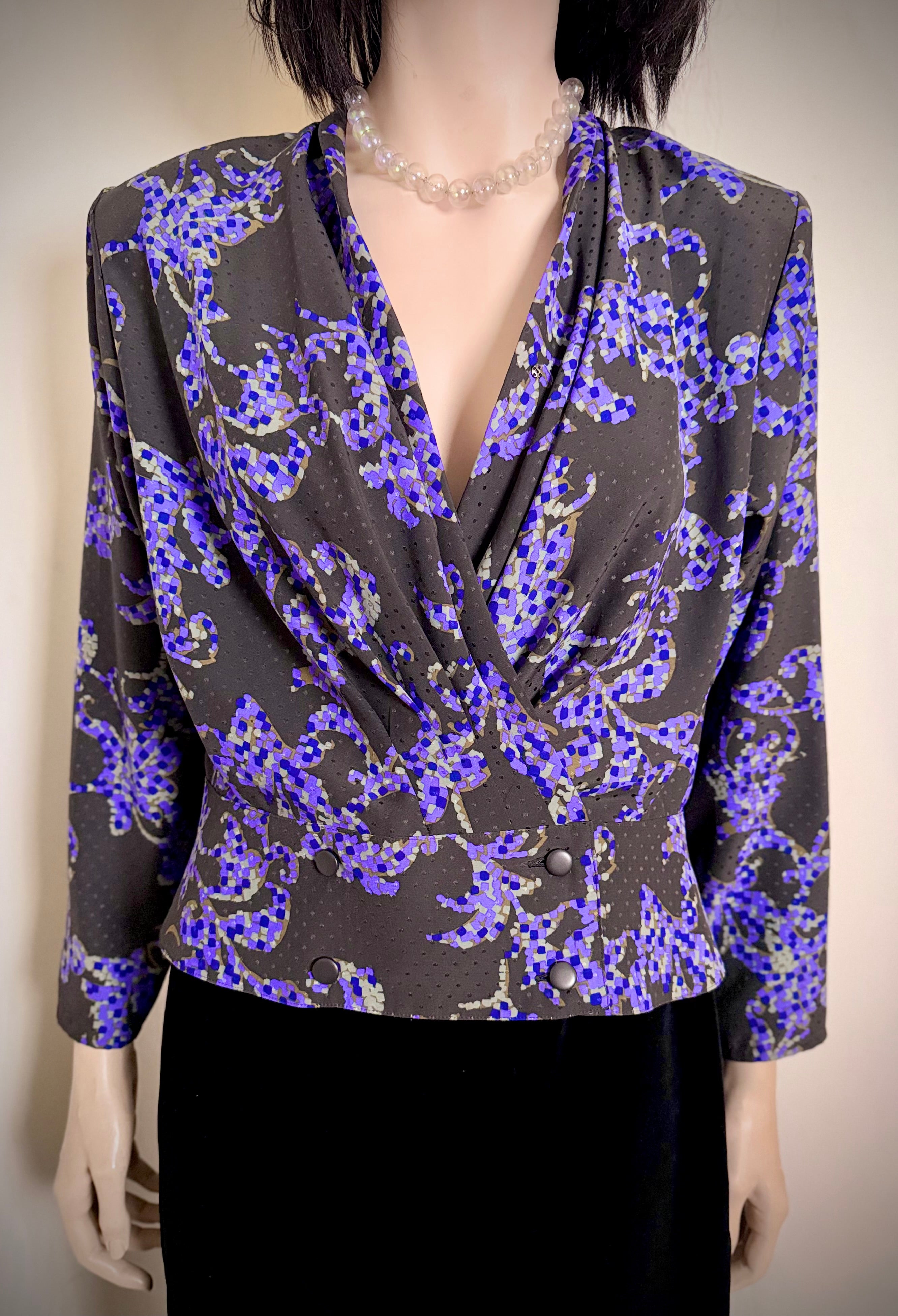 Pierre Balmain Paris-Late 80's/Early 90's Japanese
Made Designer Blouse