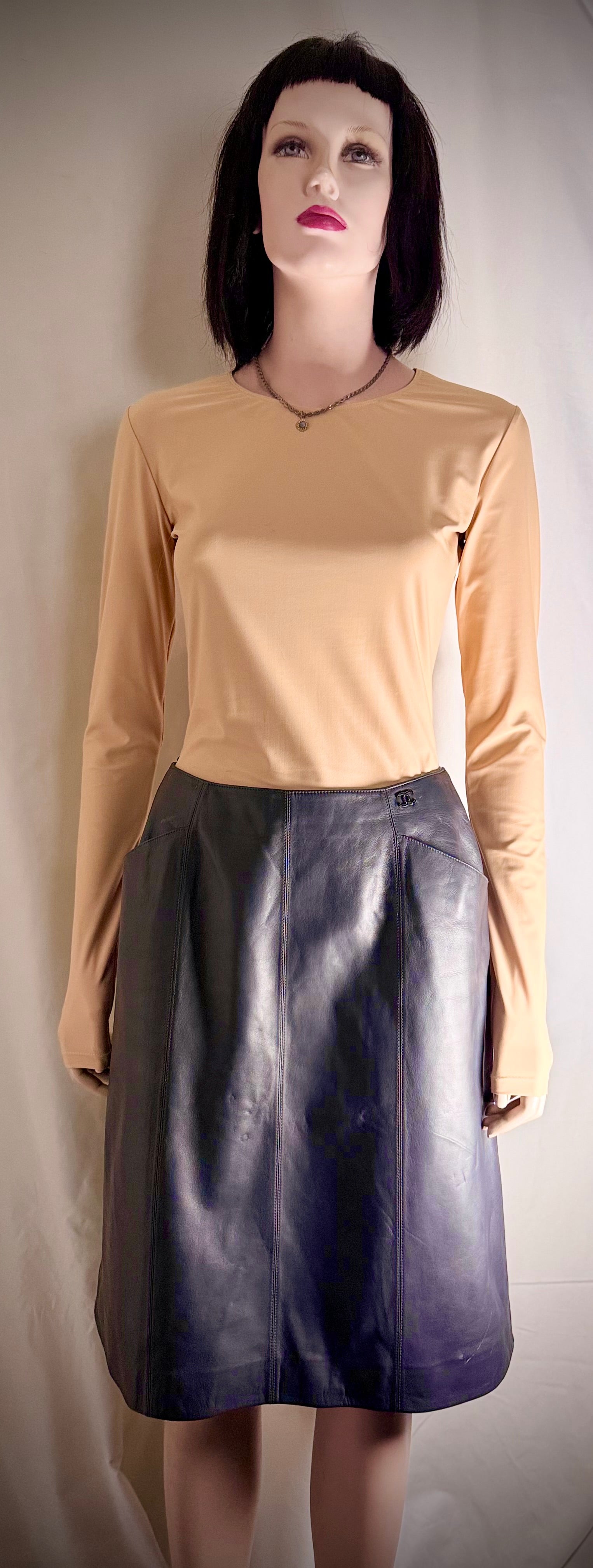 Chanel Navy Lambskin Skirt with Silk Lining - Made in France