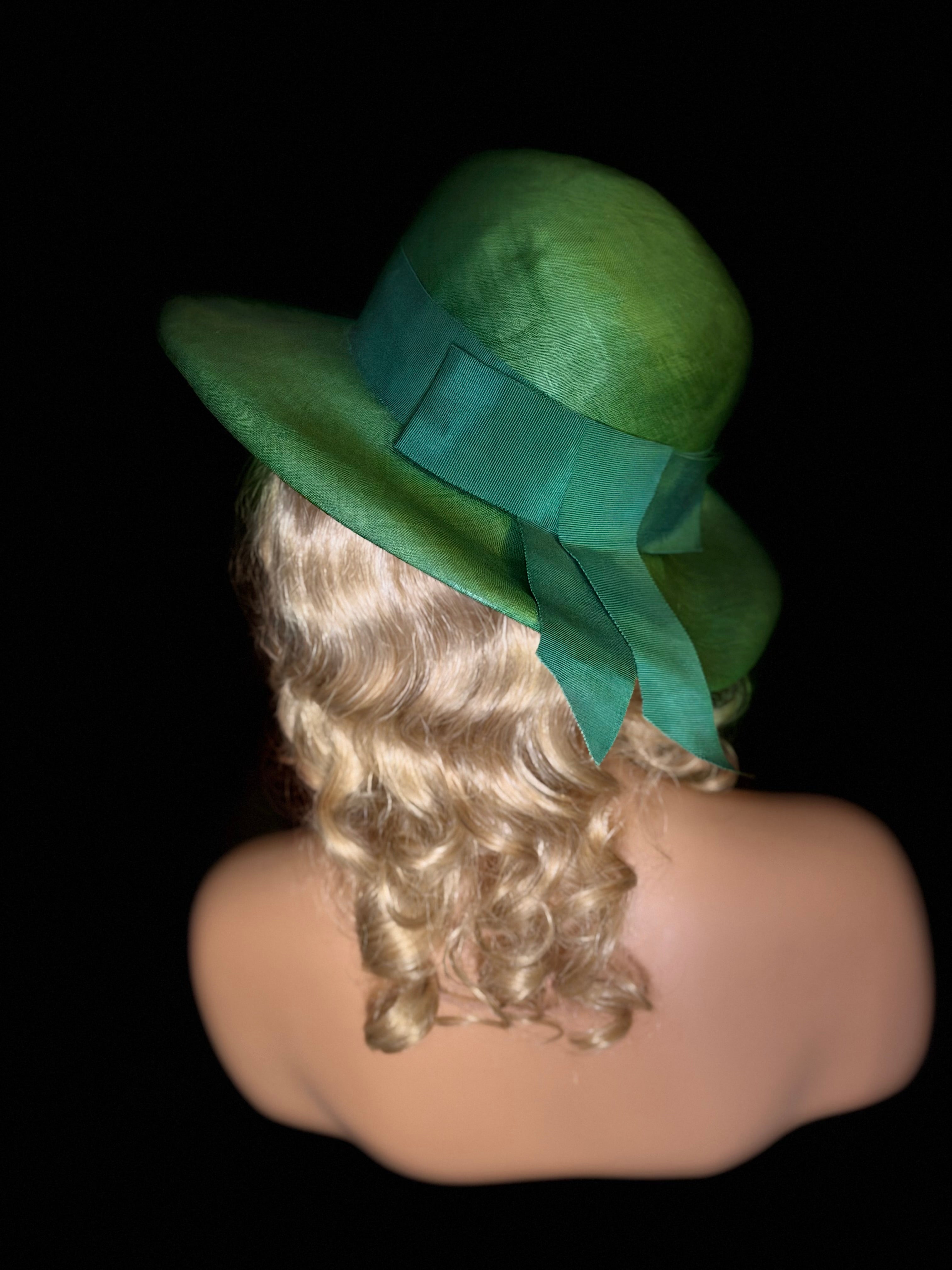 Late 1930s / Early 1940s Green Straw Hat with Grosgrain Ribbon