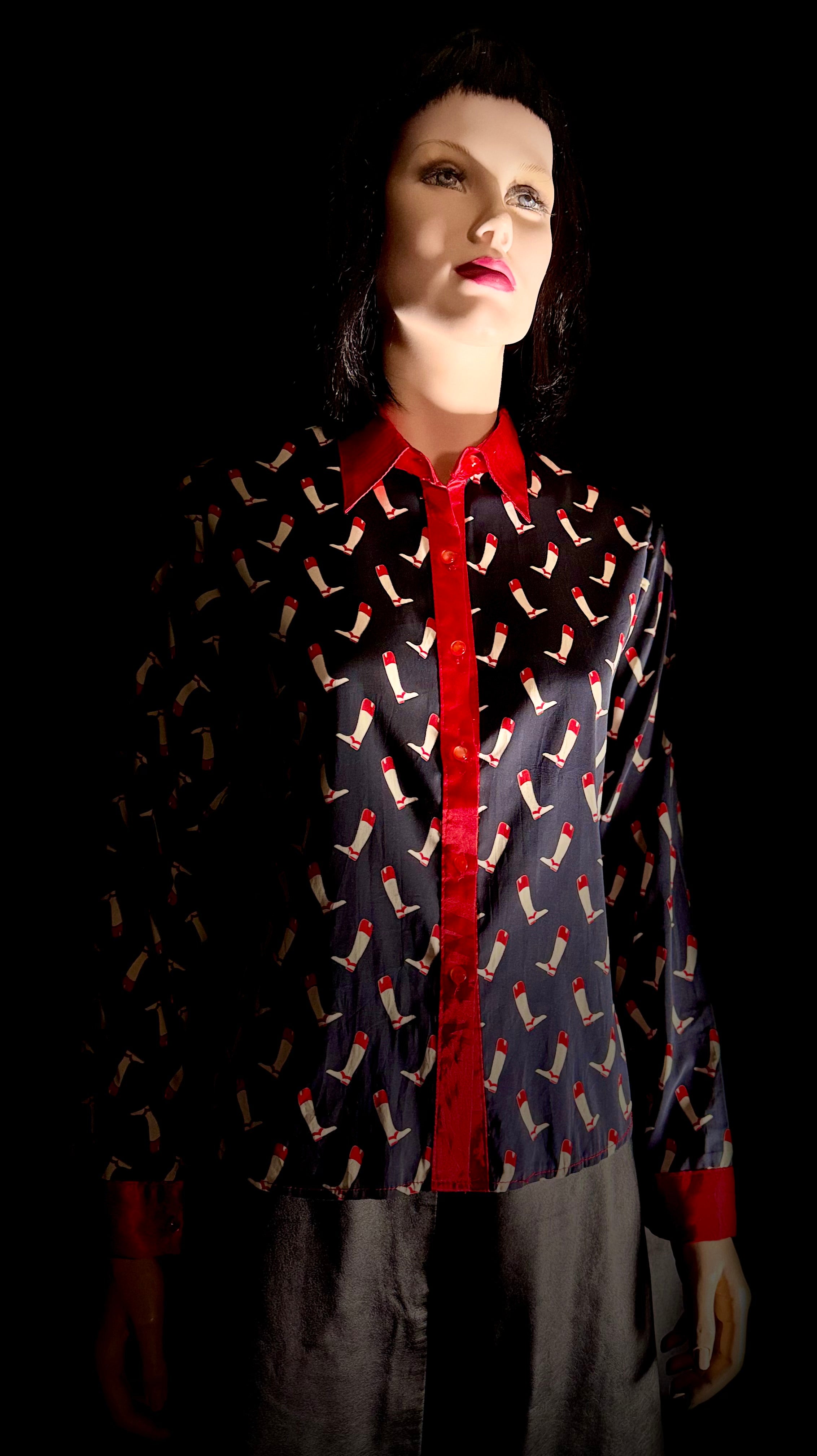 1970s Boot-Print Blouse with Red Satin Collar & Placket
