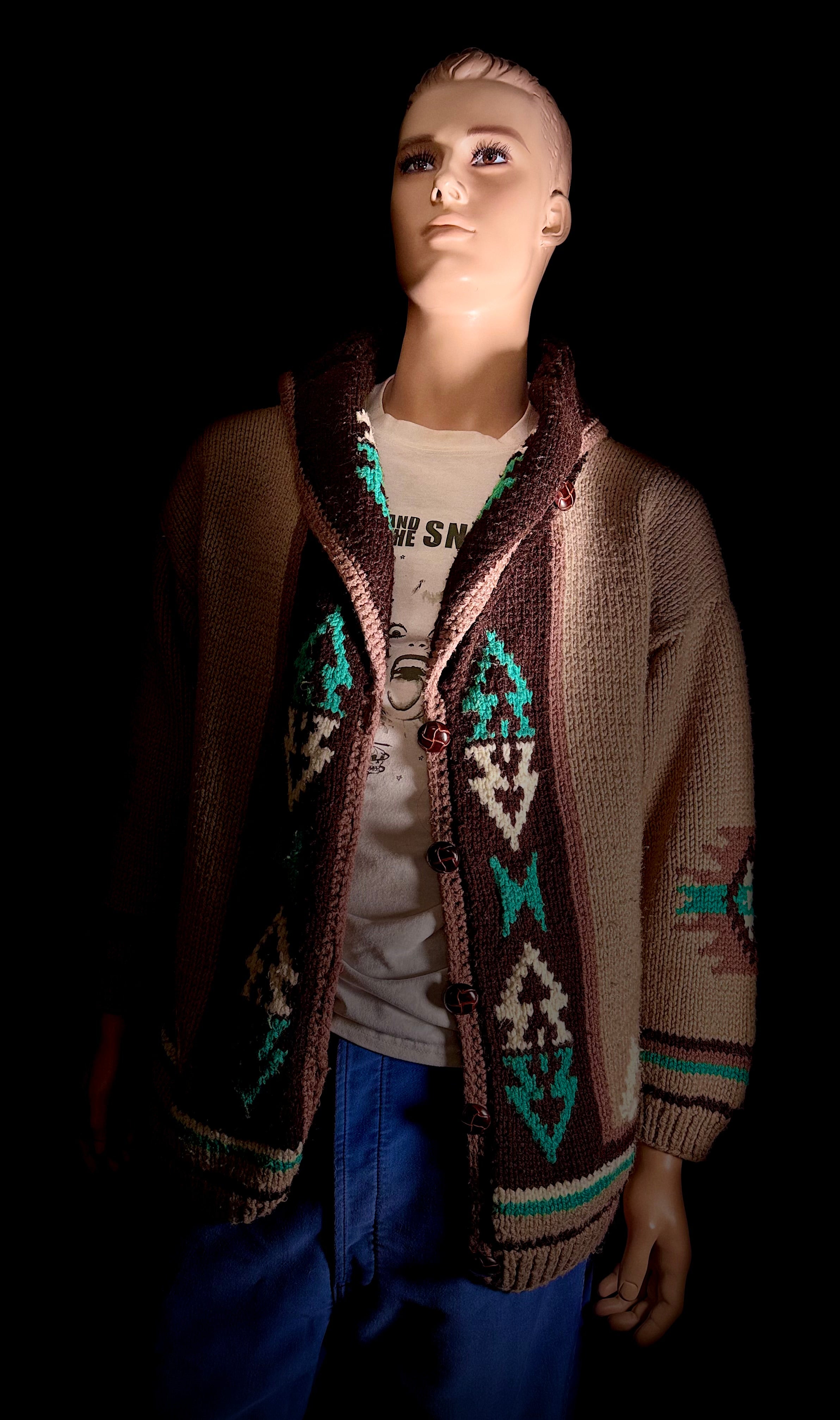 Vintage Cowichan Cardigan – Geometric Arrow Motif – Hand-Knit Wool