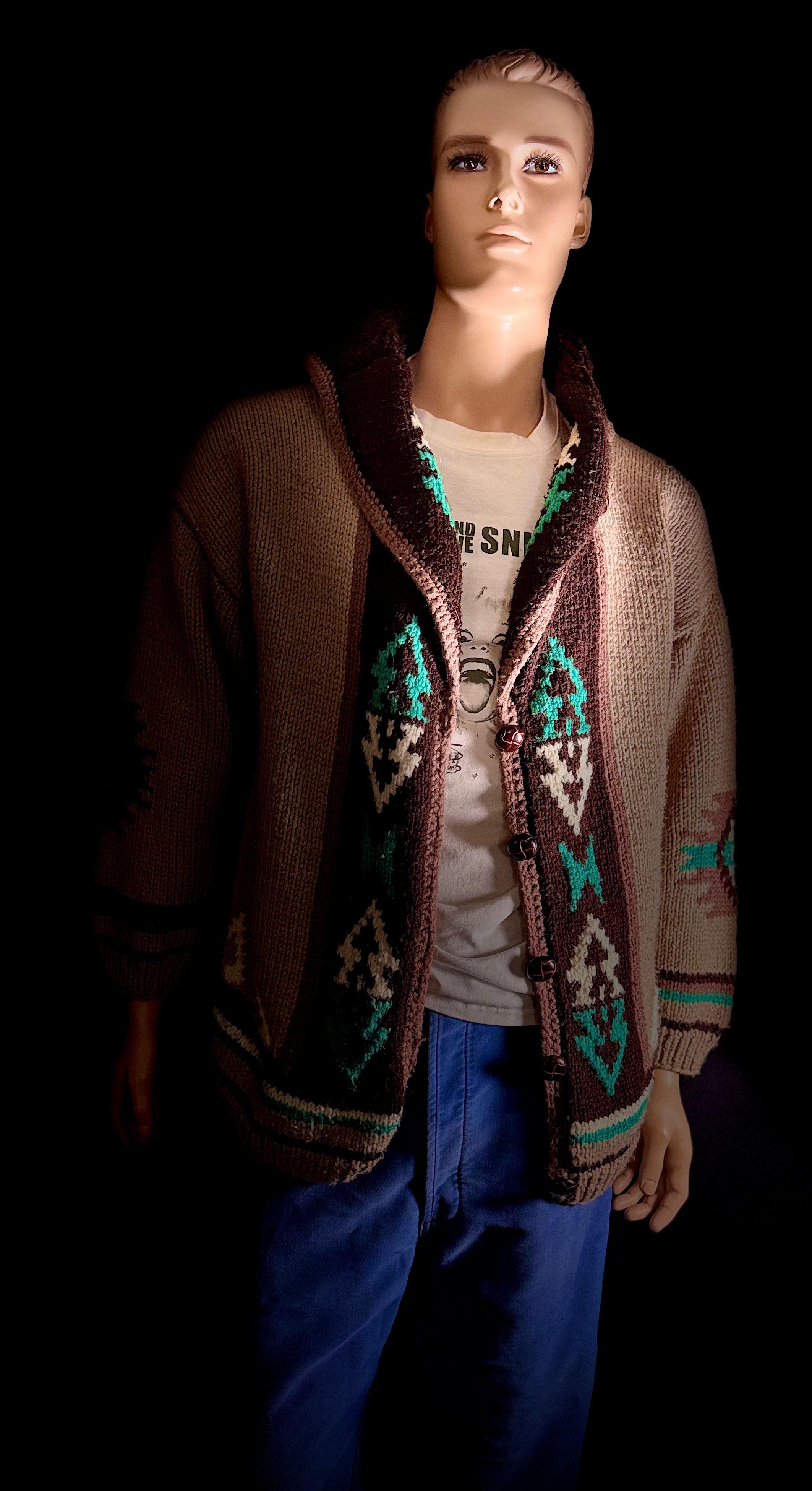 Vintage Cowichan Cardigan – Geometric Arrow Motif – Hand-Knit Wool