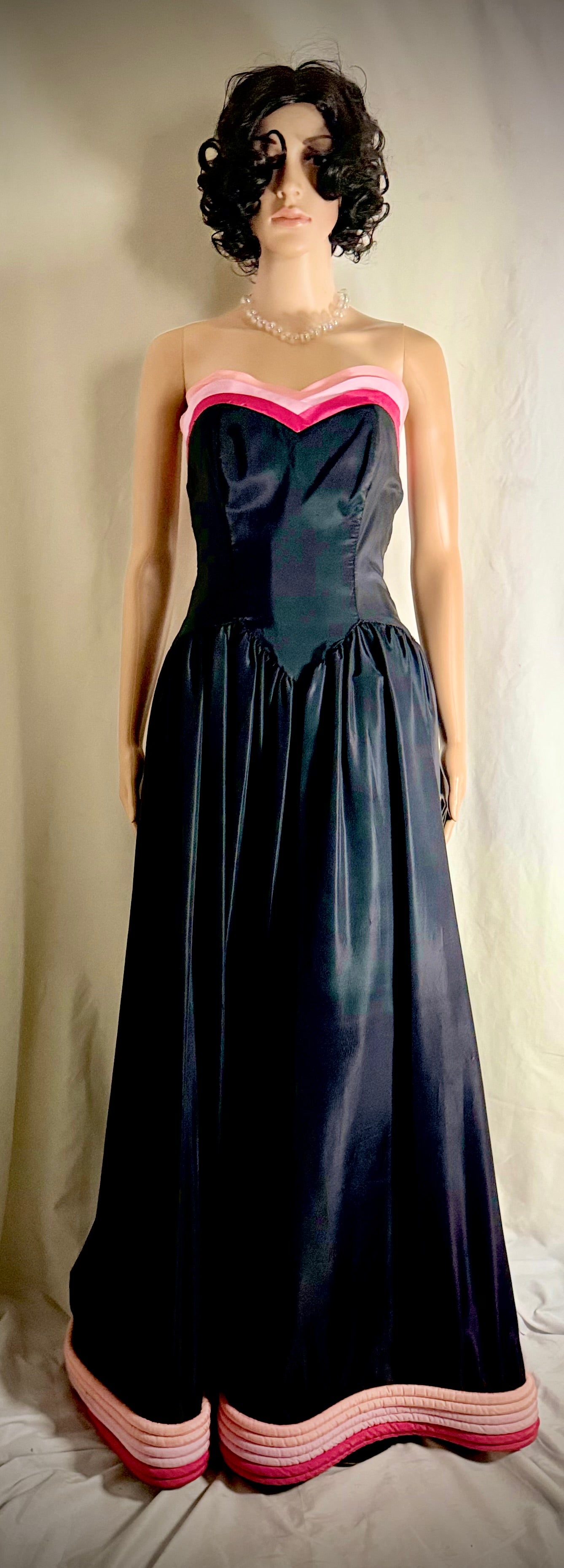 1945 Beautime Formal New York Evening Gown - Padded Hem Detail