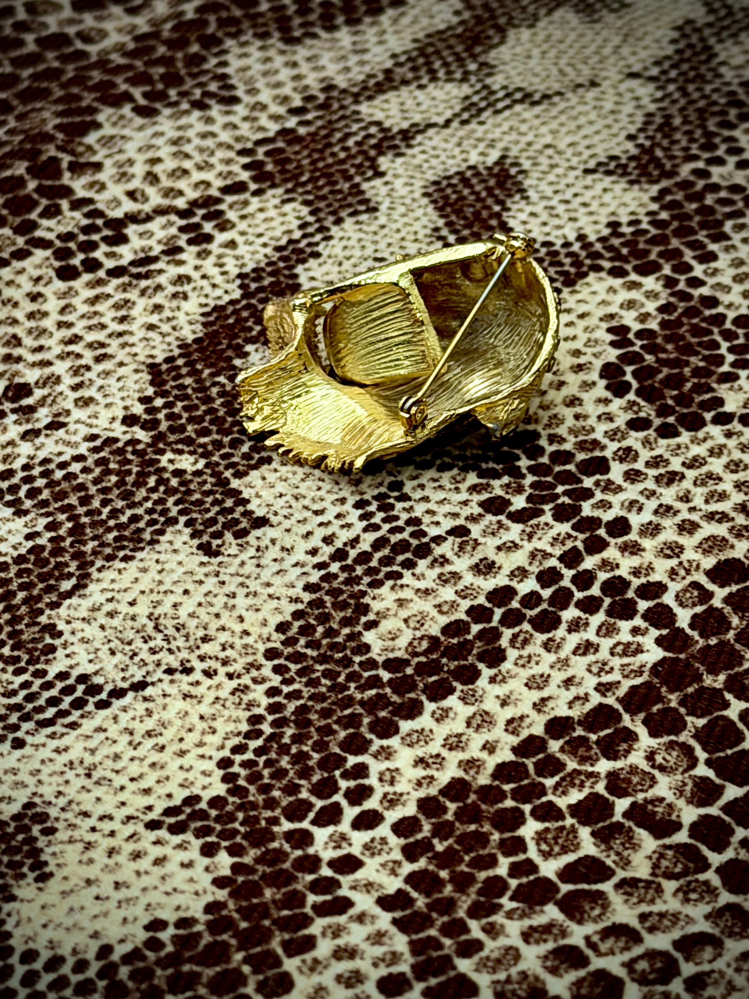 1980s Rhinestone Leopard Head Enamel Brooch | Gold Tone Statement Jewellery