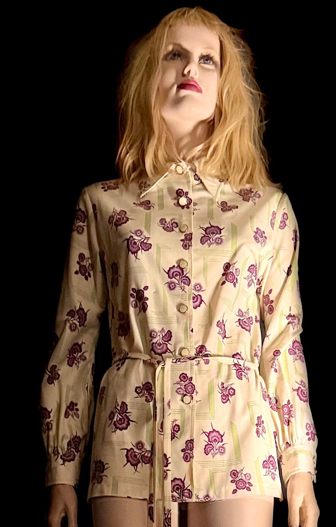 1960s Japanese Floral Shirt with Gold-Tipped Belt – Impeccable Quality