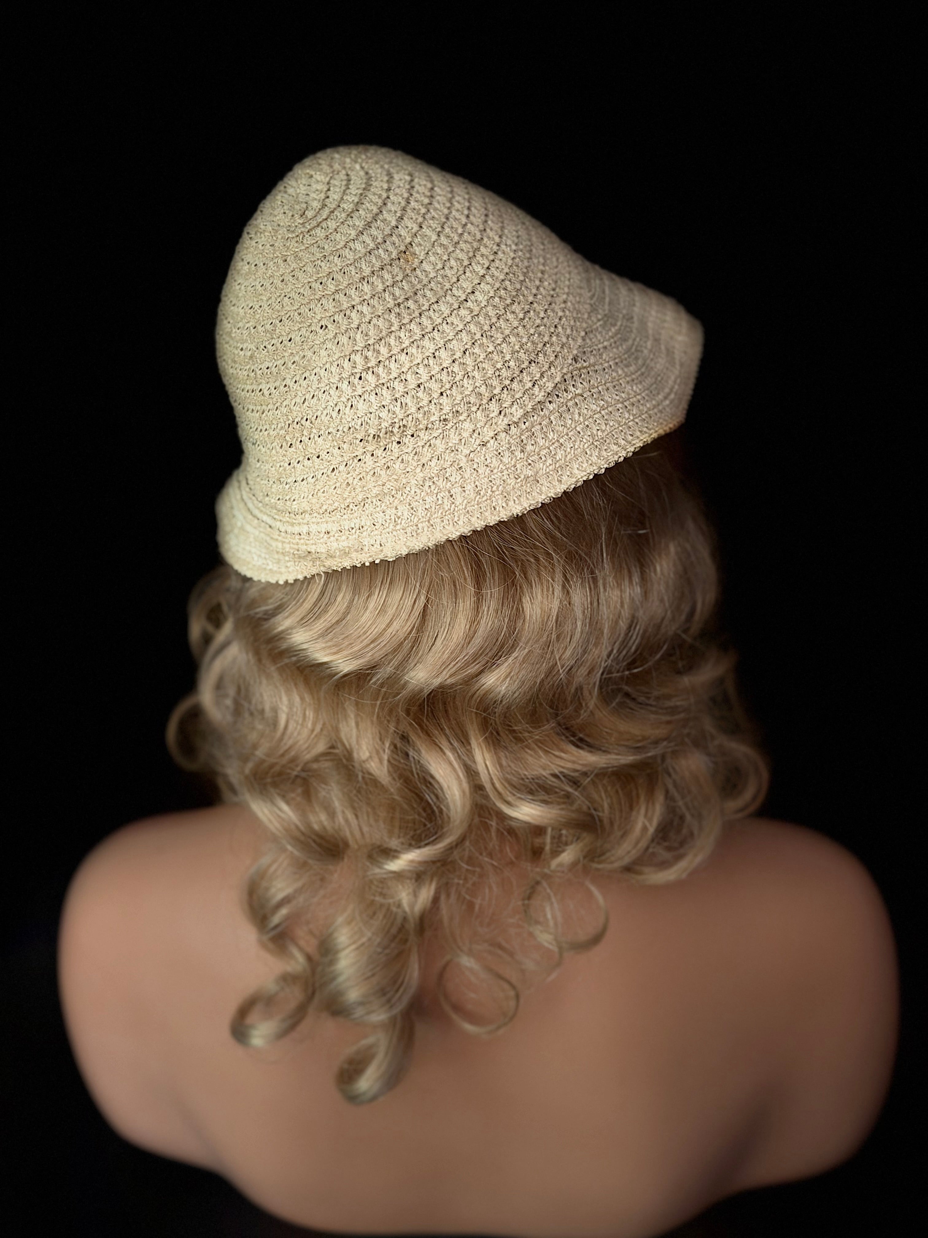 1940s Hand-Made Cream Straw Cloche | Sculpted Millinery Heirloom