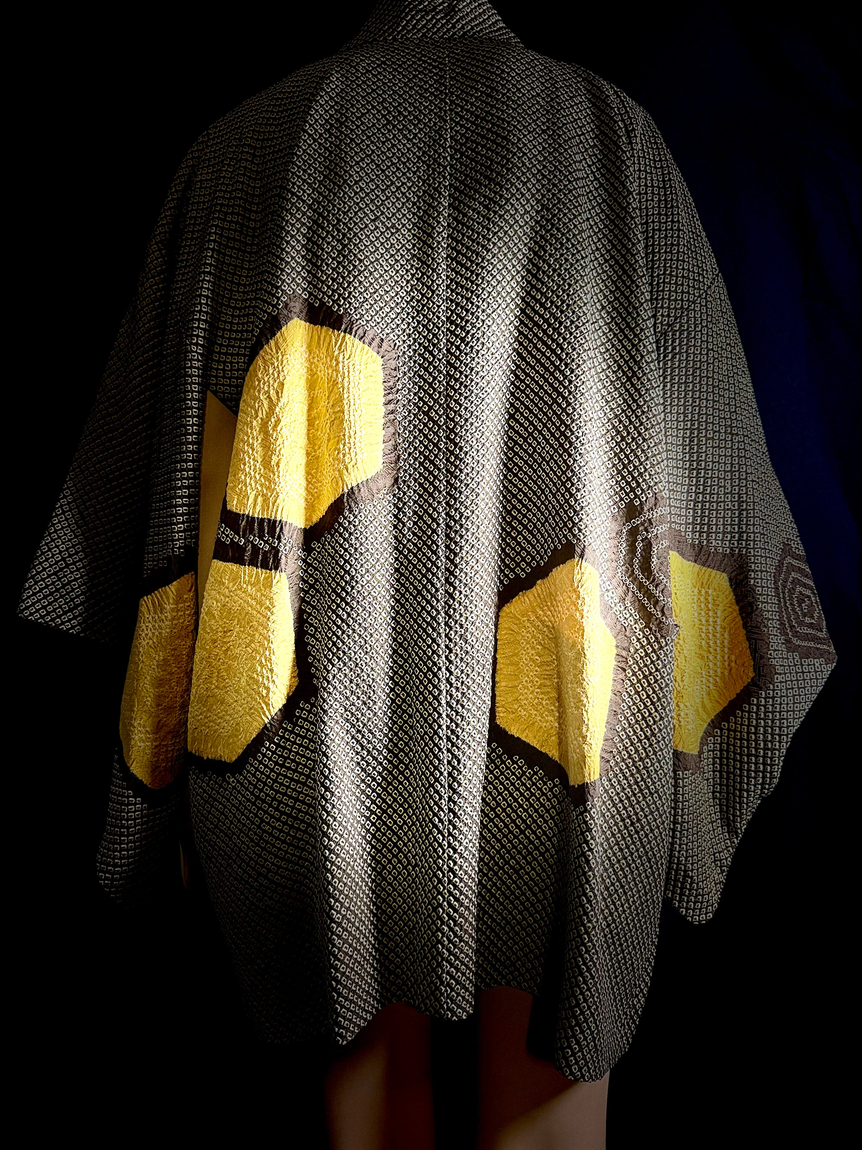 Vintage Deadstock Japanese Hand-Shibori Haori Jacket with Contrast Lining