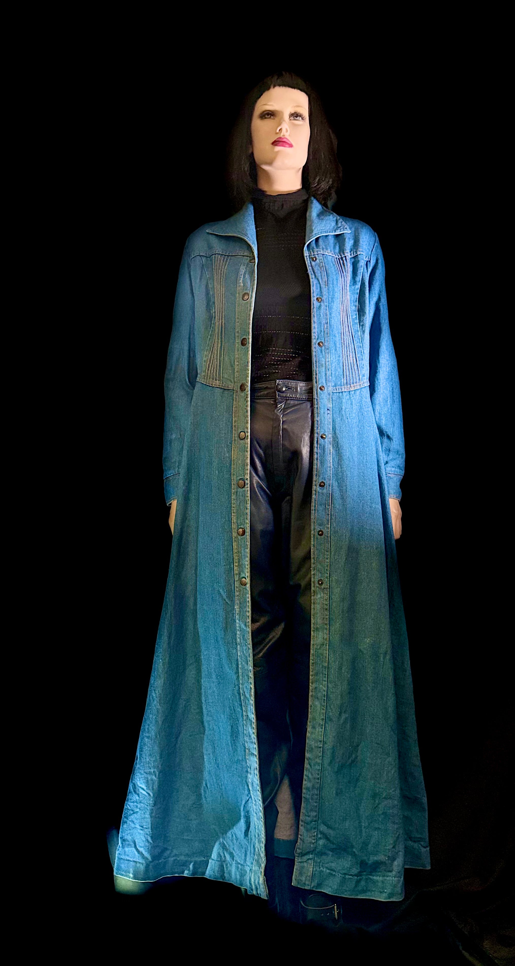 Vintage Late 1960s / Early 1970s Denim Coat Dress

Panelled • Structured • Workwear-Prairie Hybrid