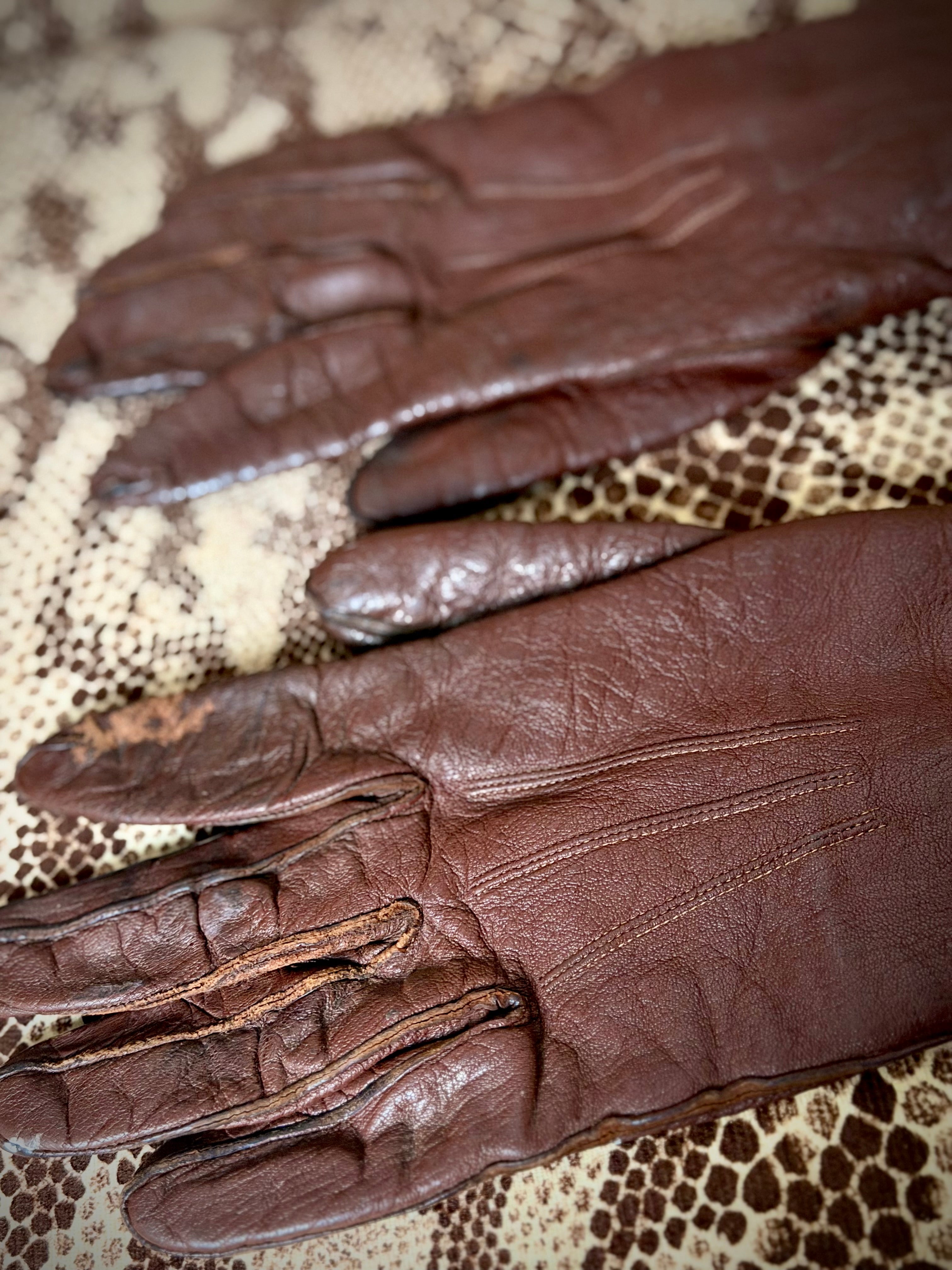 1930s–1940s Fur Lined Lamb Leather Gloves