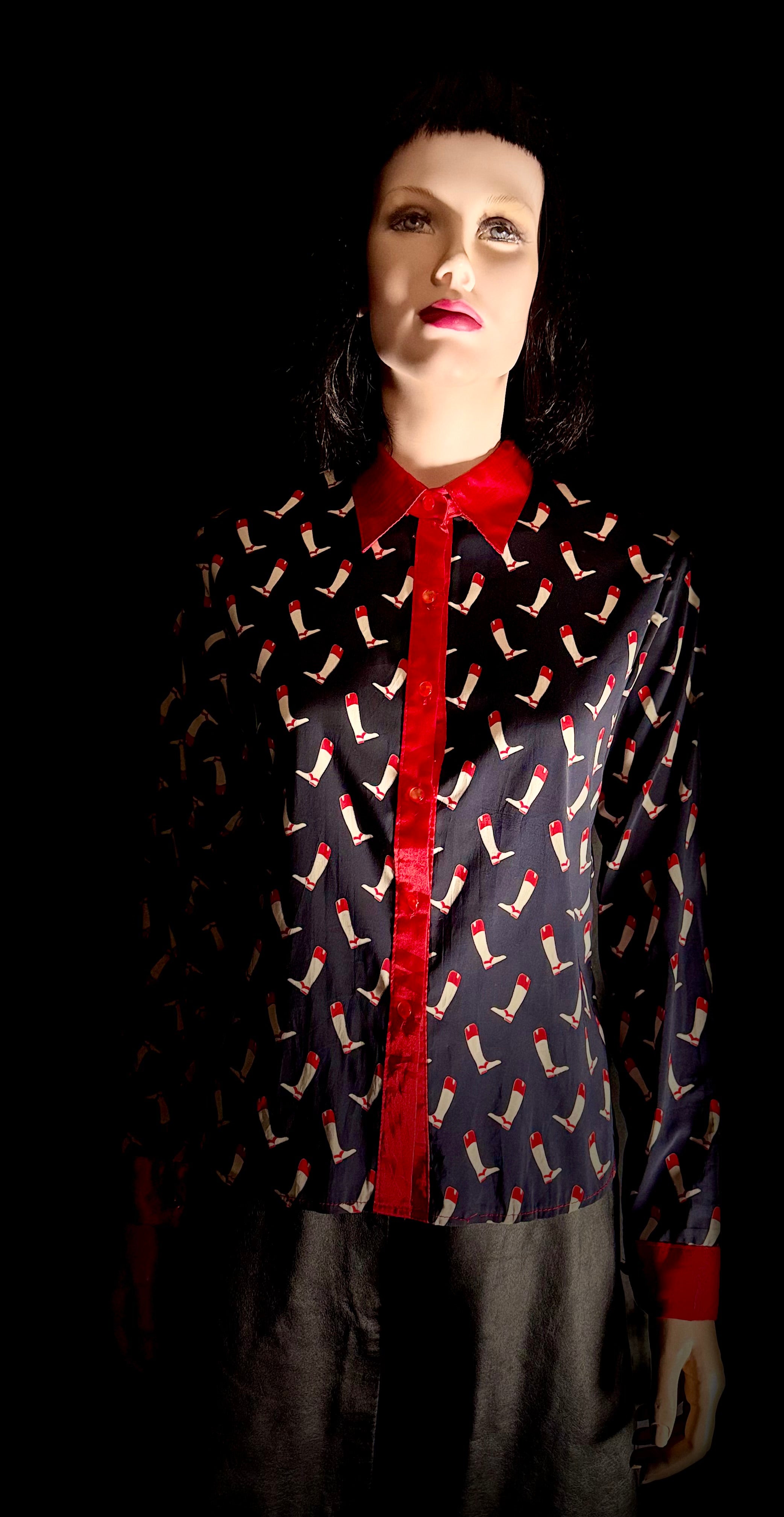 1970s Boot-Print Blouse with Red Satin Collar & Placket