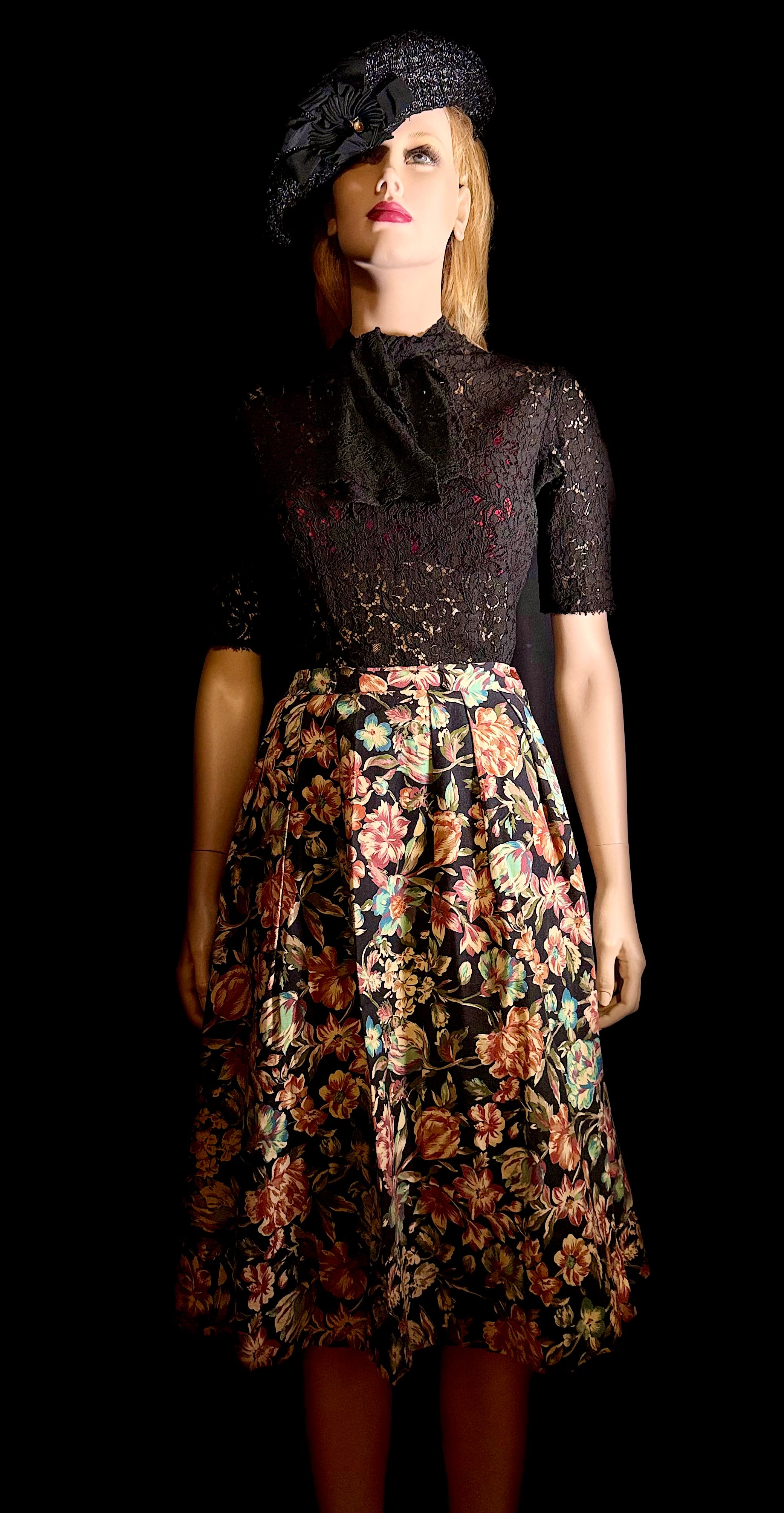 Late 1930s-1940s
Handmade Floral Cotton
Skirt - Original Metal Zip