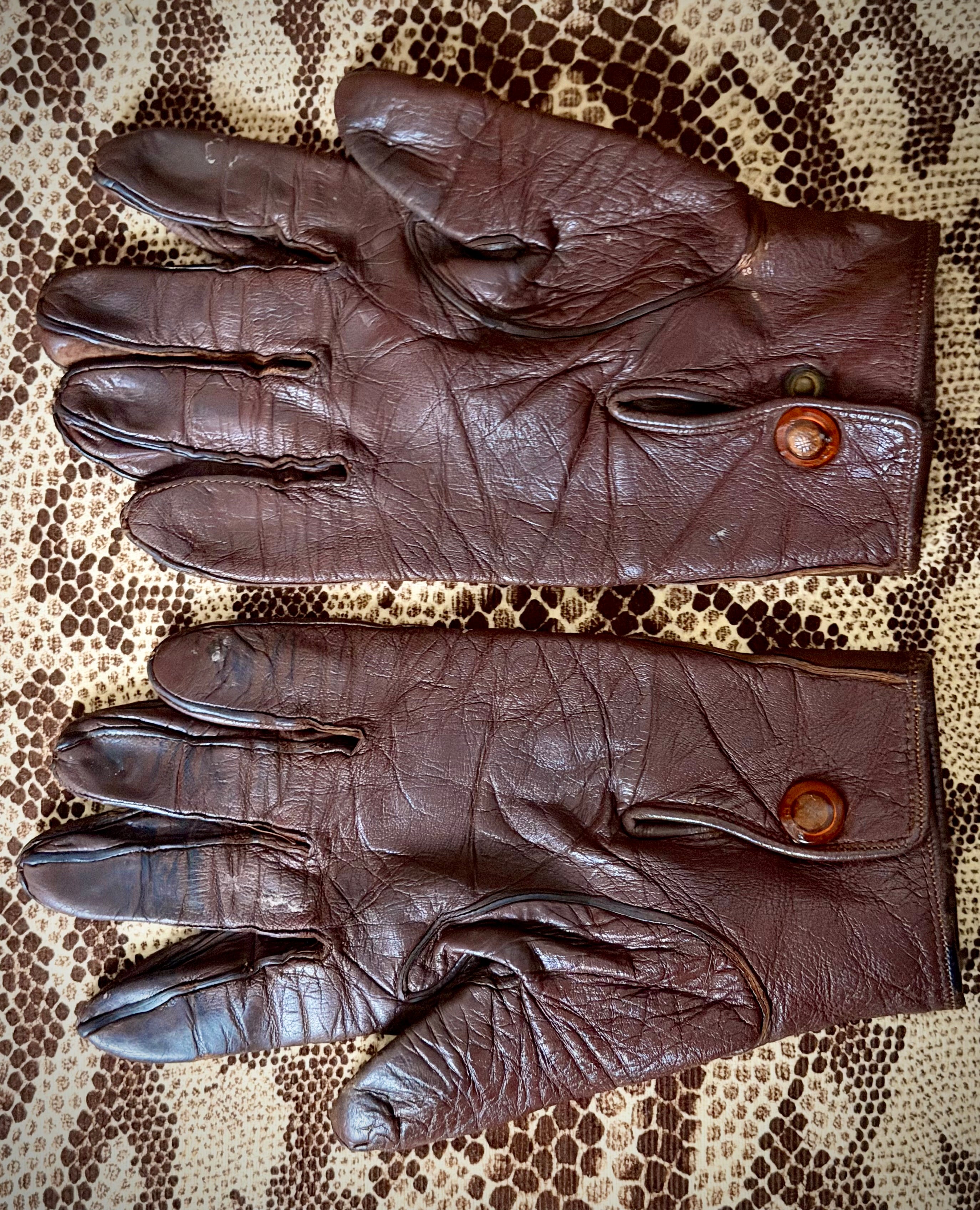1930s–1940s Fur Lined Lamb Leather Gloves