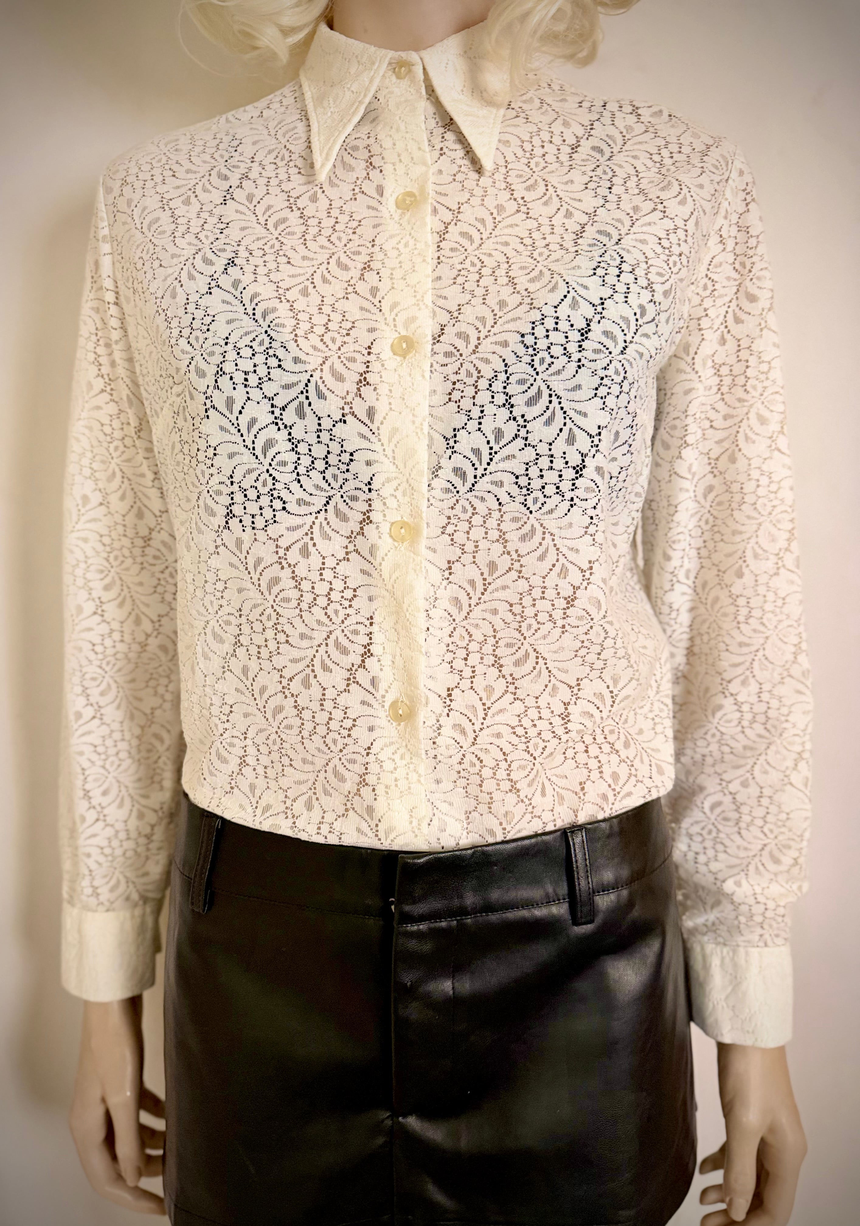 Vintage 1970s Ivory Lace Dagger-Collar Shirt