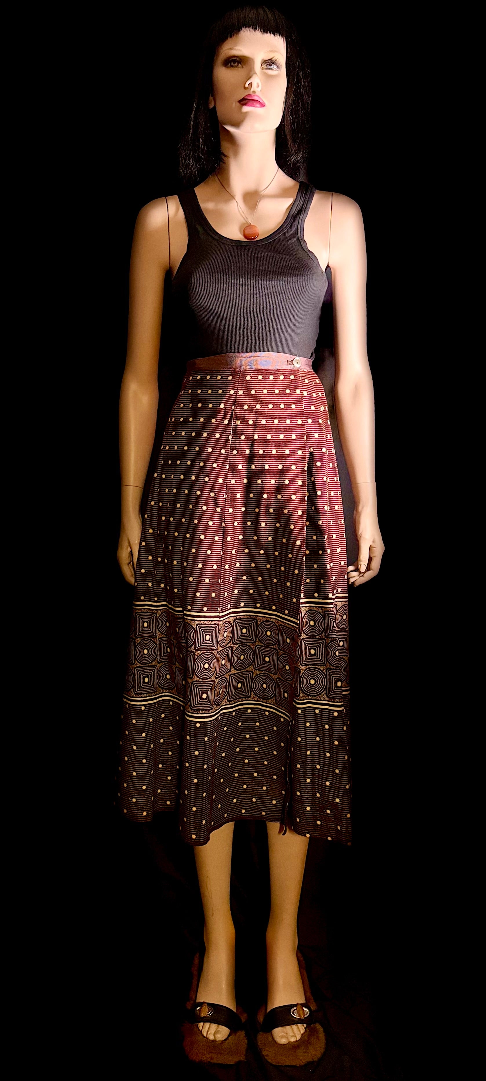 1970s Graphic Wrap Skirt with Geometric Border Print