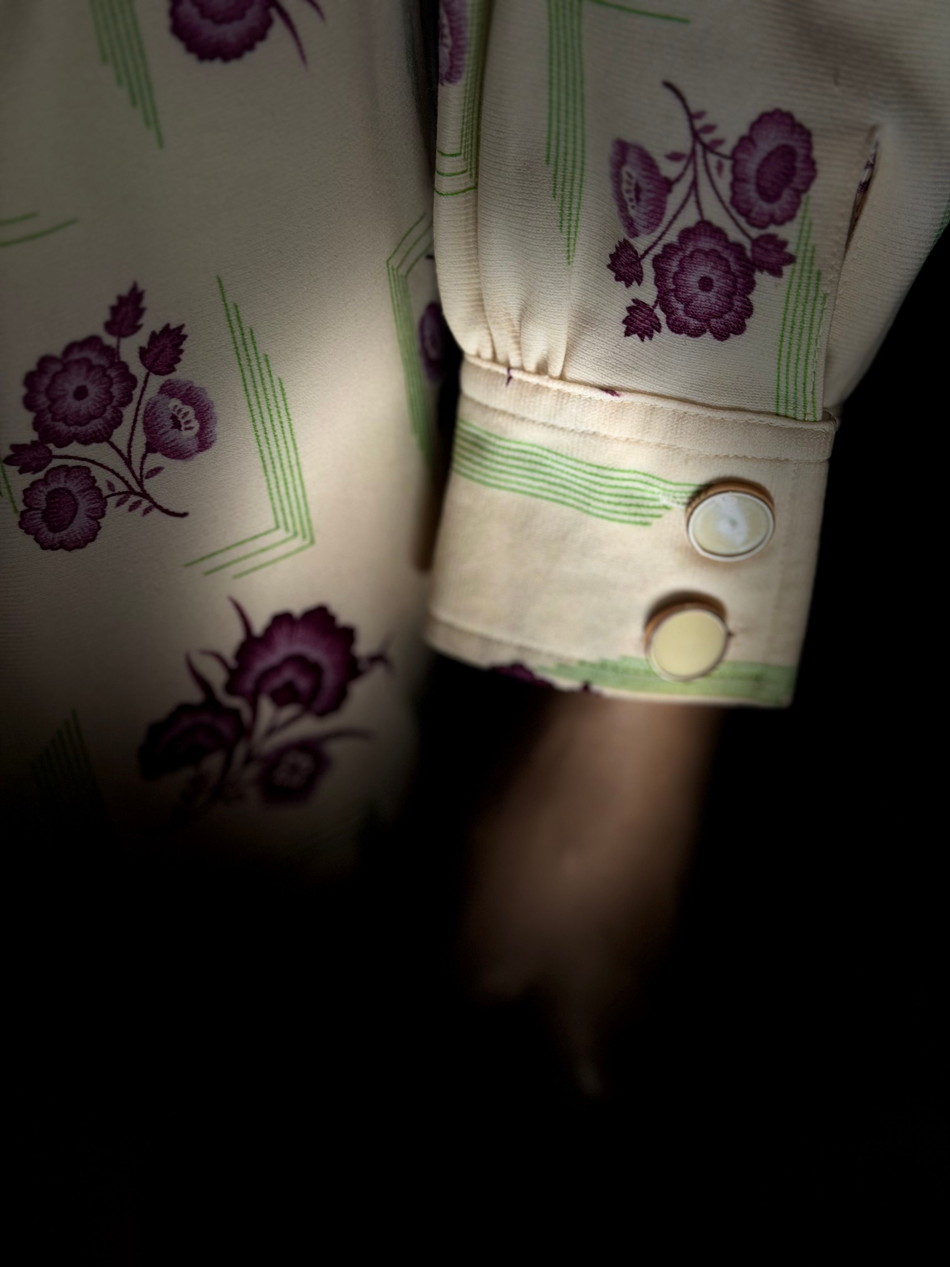 1960s Japanese Floral Shirt with Gold-Tipped Belt – Impeccable Quality