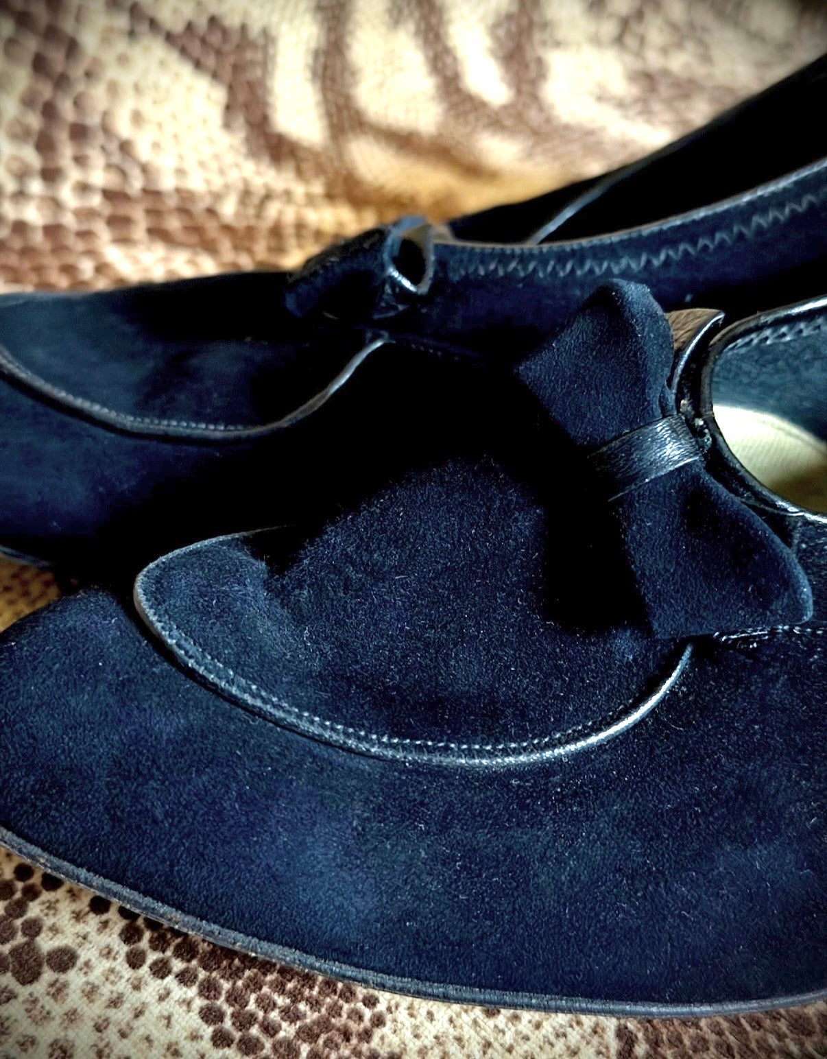 Late 1950s Suede Bow Pumps | Professionally Restored | Immaculate Condition | EU 39–40
