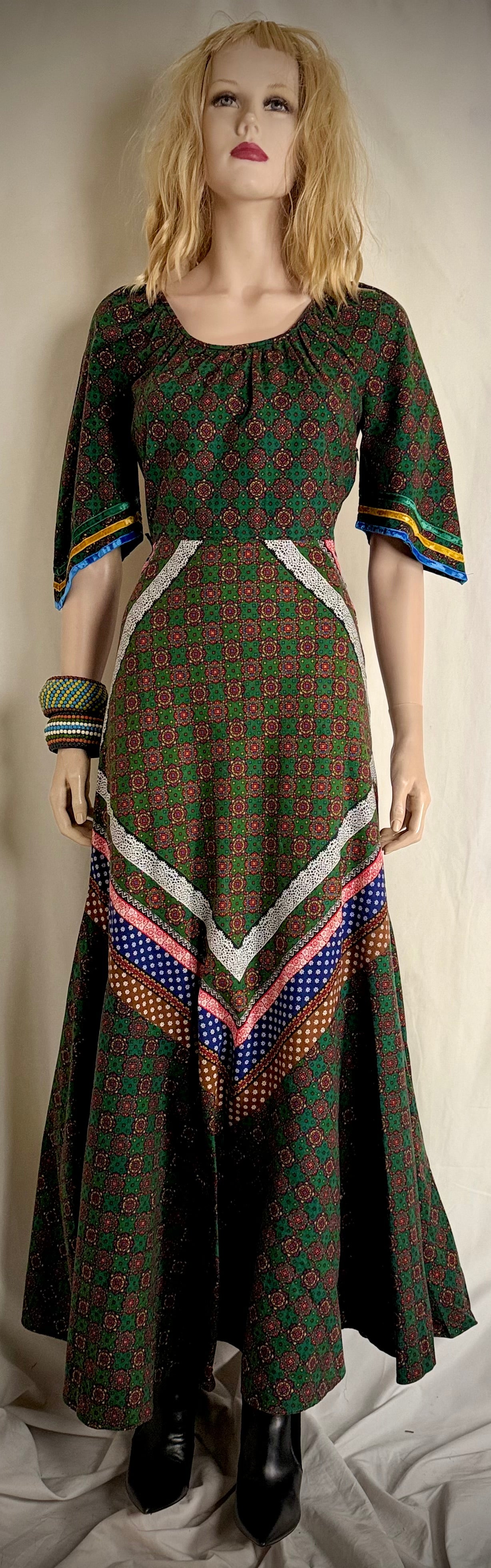 1970s Vera Mont Paris Printed Maxi Dress With Full Skirt