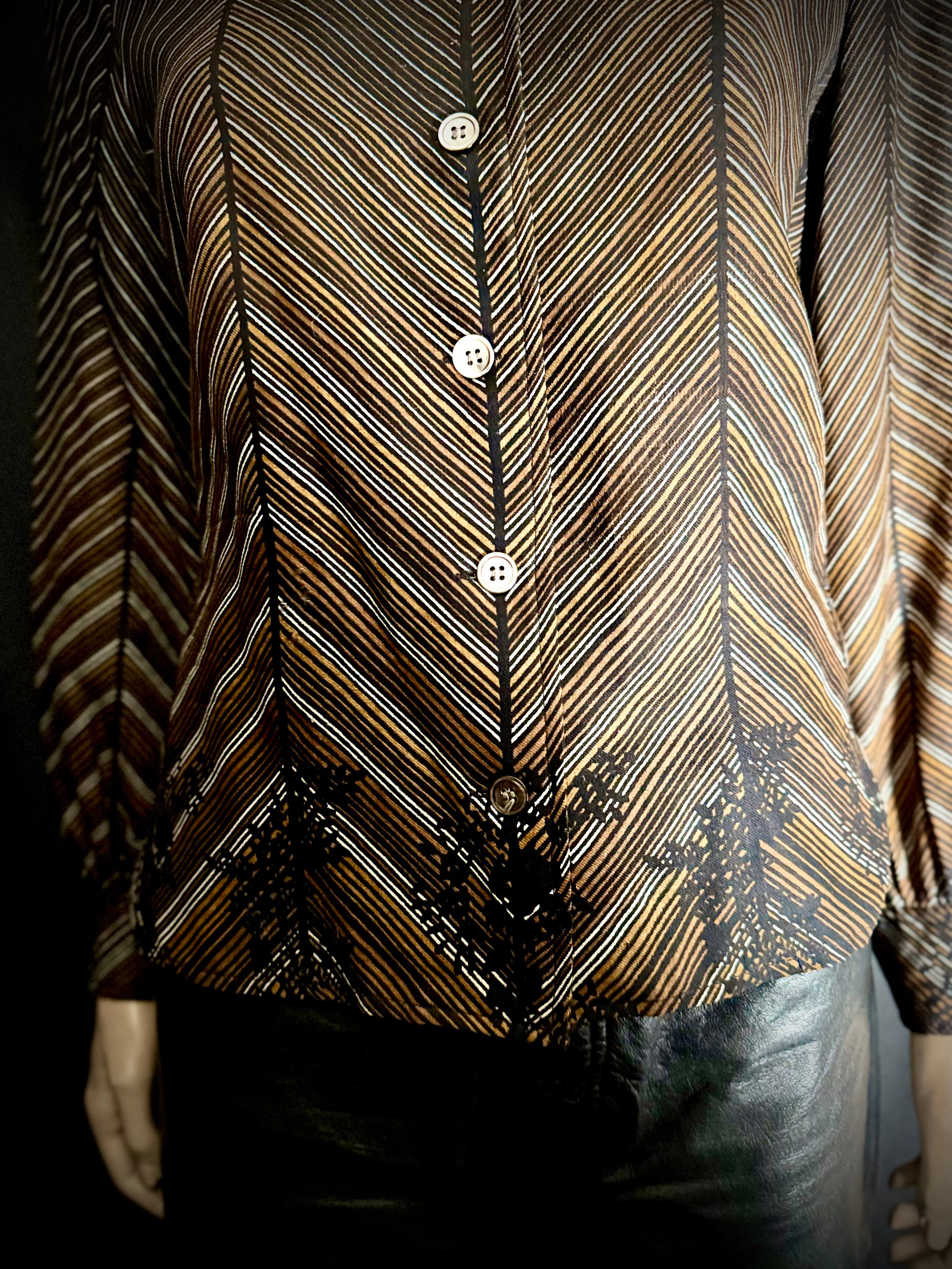 Vintage 1970s Graphic Chevron Blouse | Architectural Stripe Print