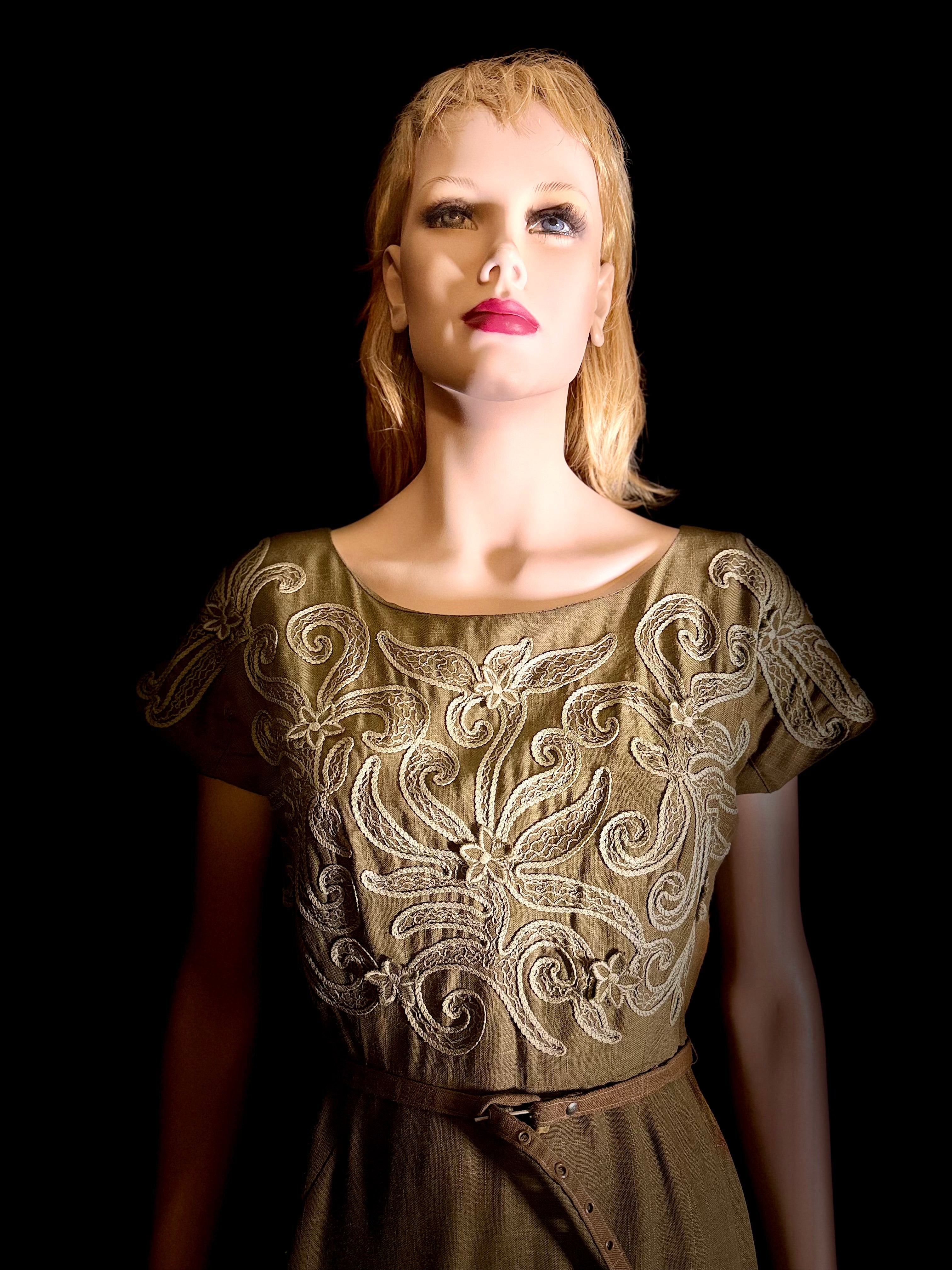 c. 1942-1945 wartime-era Australian set in British Tootal linen blend