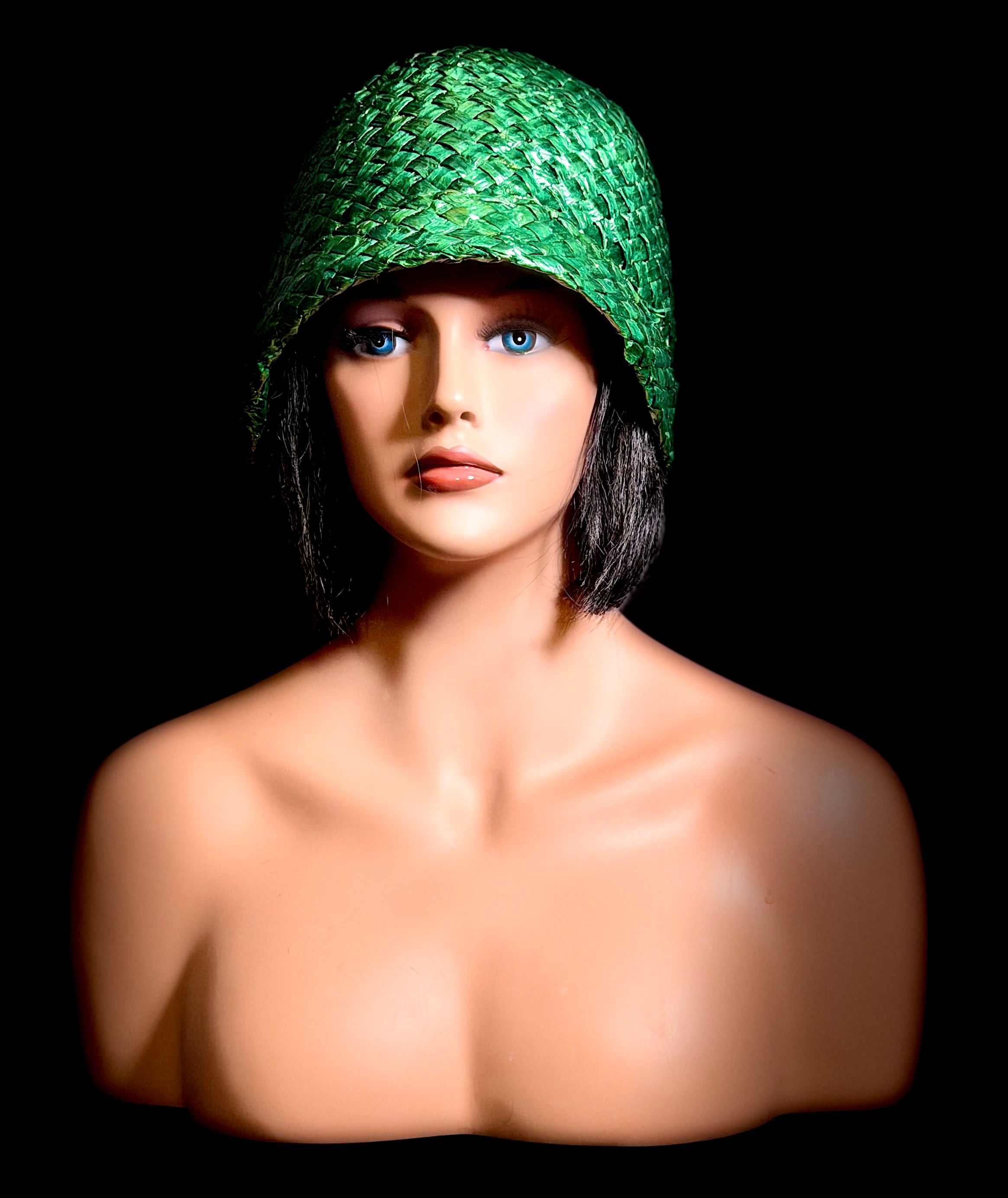 1940s Green Straw Cloche Hat - Handwoven Sculptural Millinery