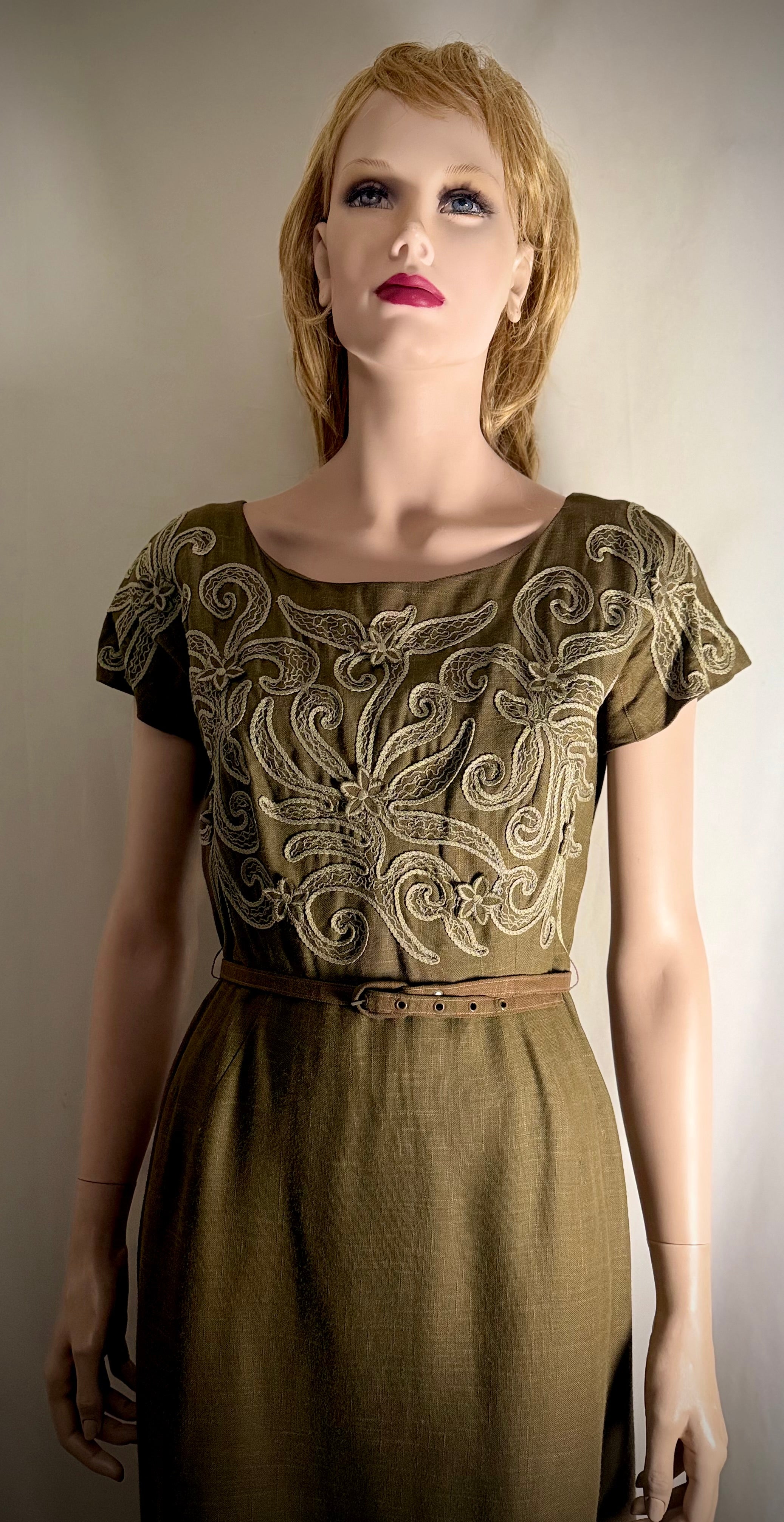 c. 1942-1945 wartime-era Australian set in British Tootal linen blend