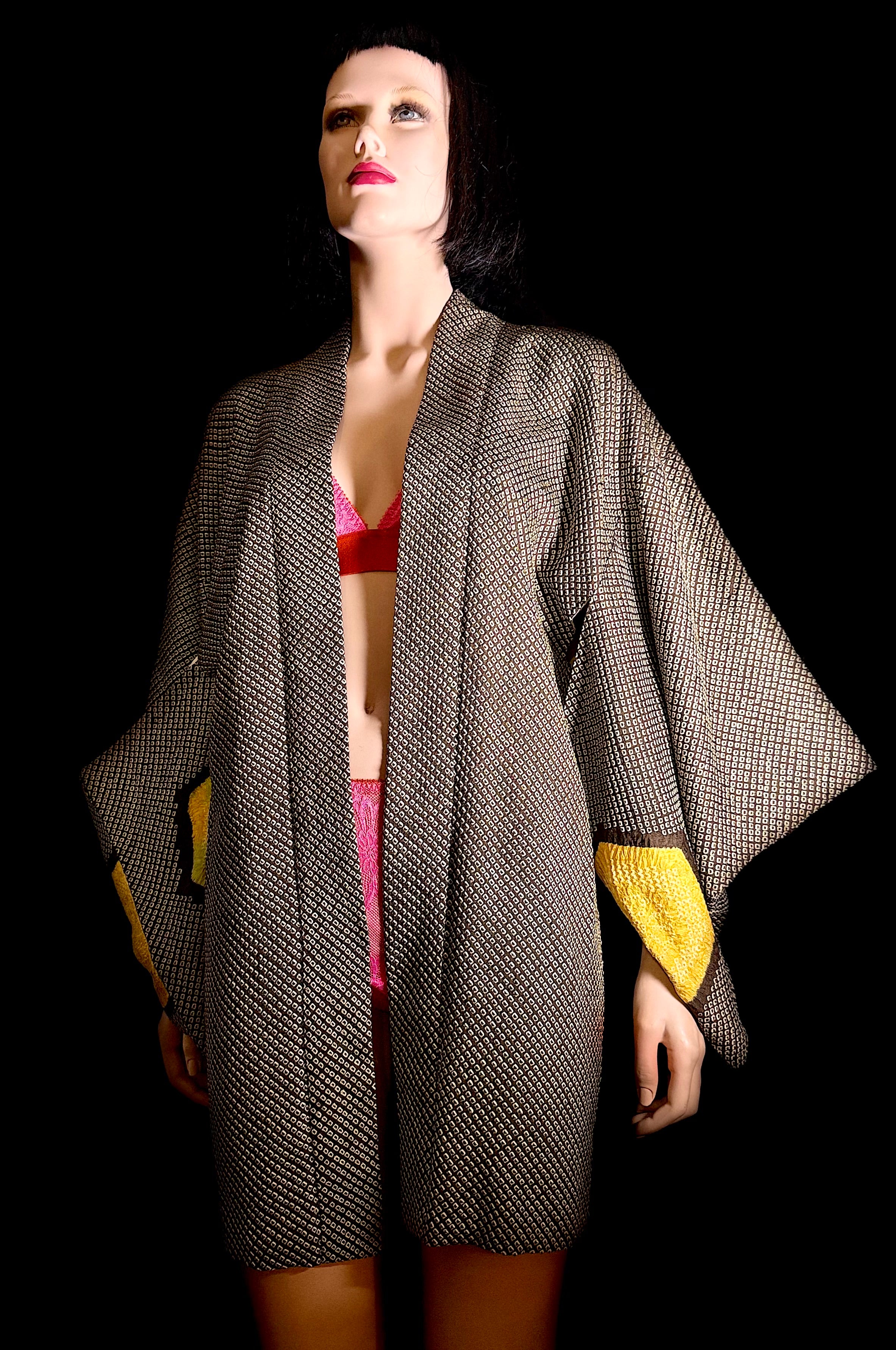 Vintage Deadstock Japanese Hand-Shibori Haori Jacket with Contrast Lining