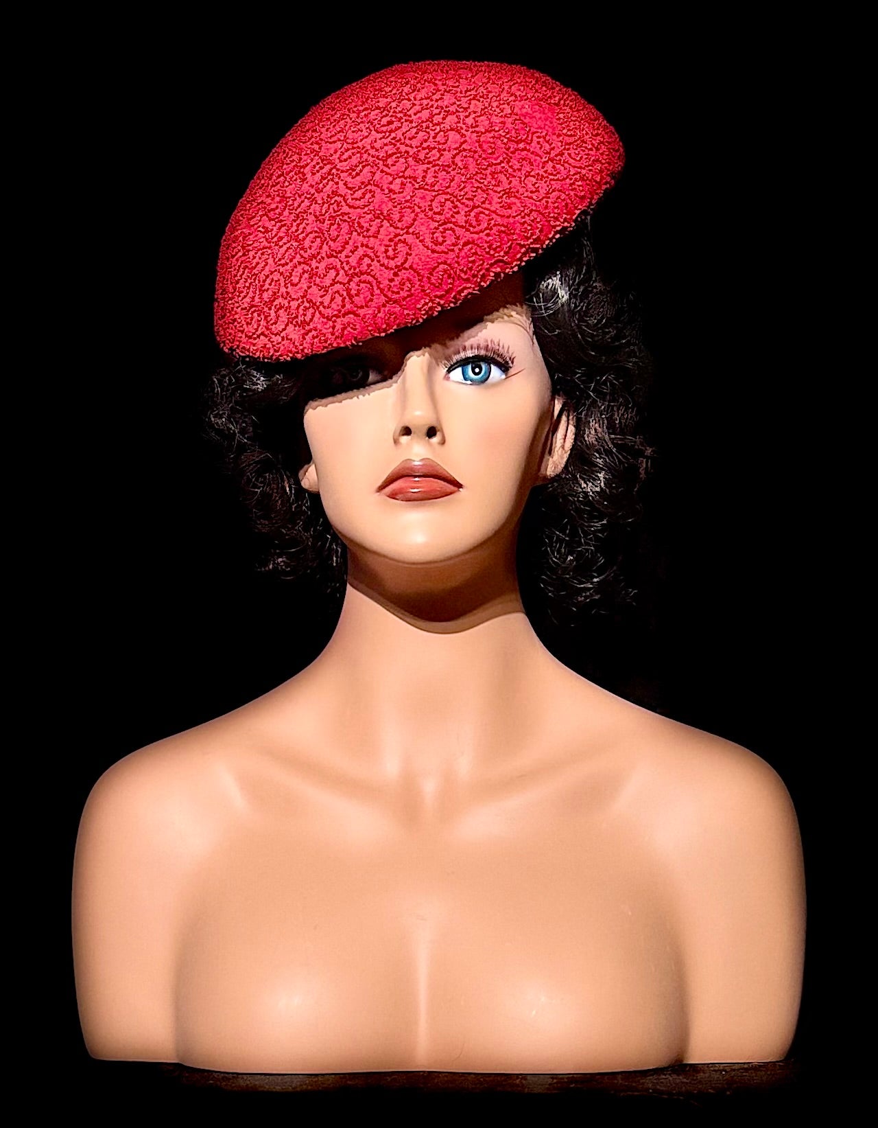1940's Red Half Pillbox/Tilt Hat