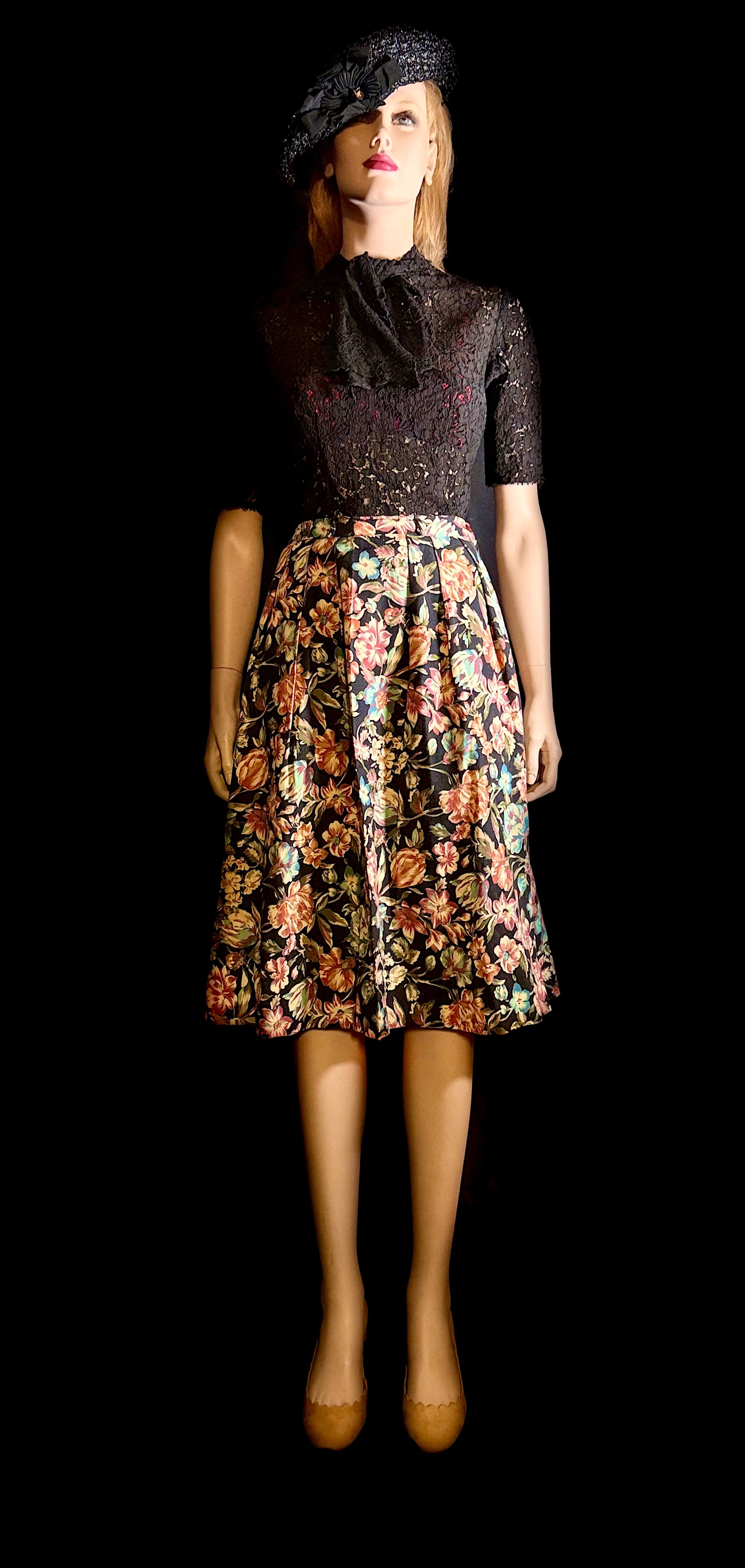 Late 1930s-1940s
Handmade Floral Cotton
Skirt - Original Metal Zip