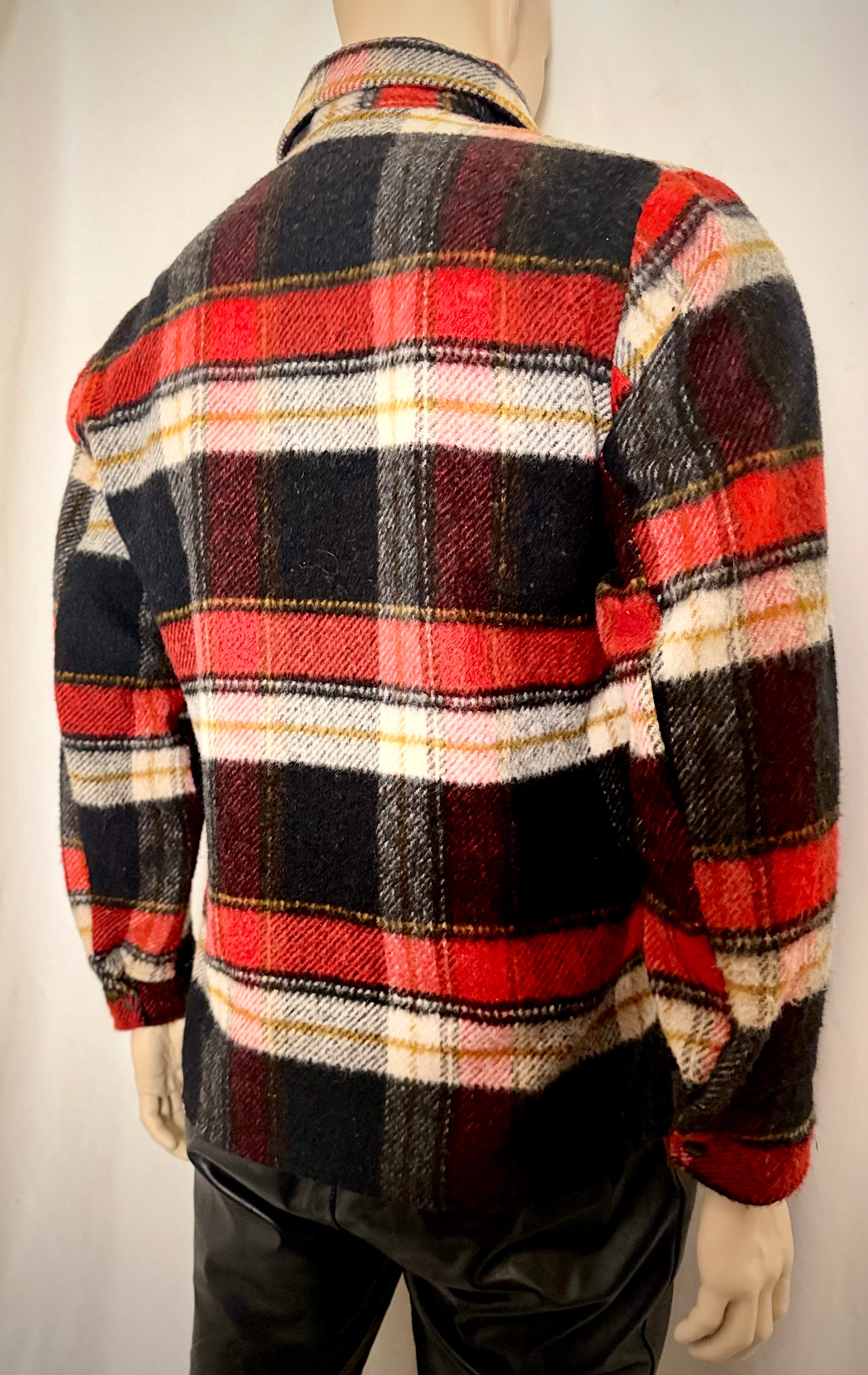 1960s Vintage Heavy Wool Plaid Snap Jacket