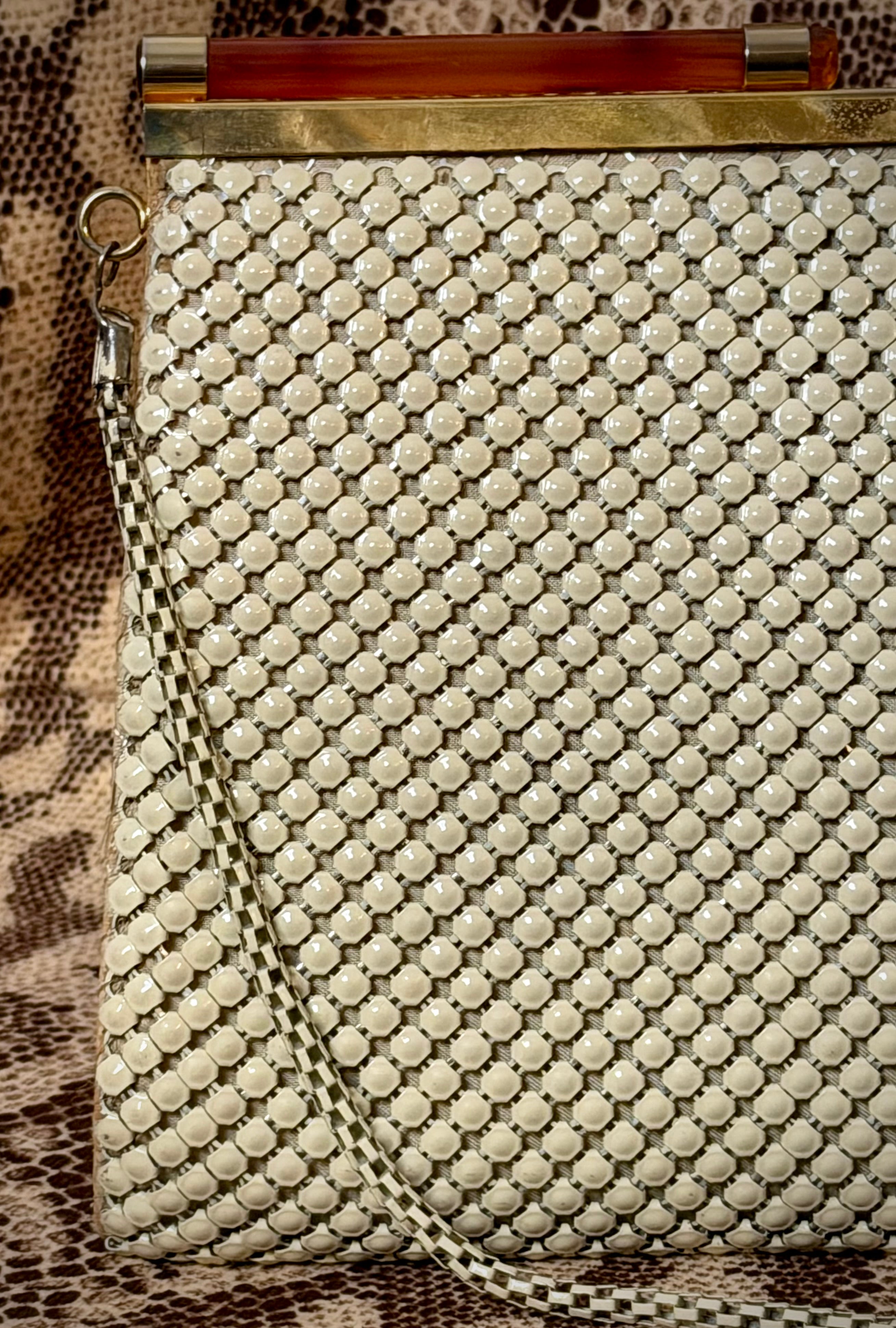 1950s Ivory Mesh and Tortoiseshell Frame Bag