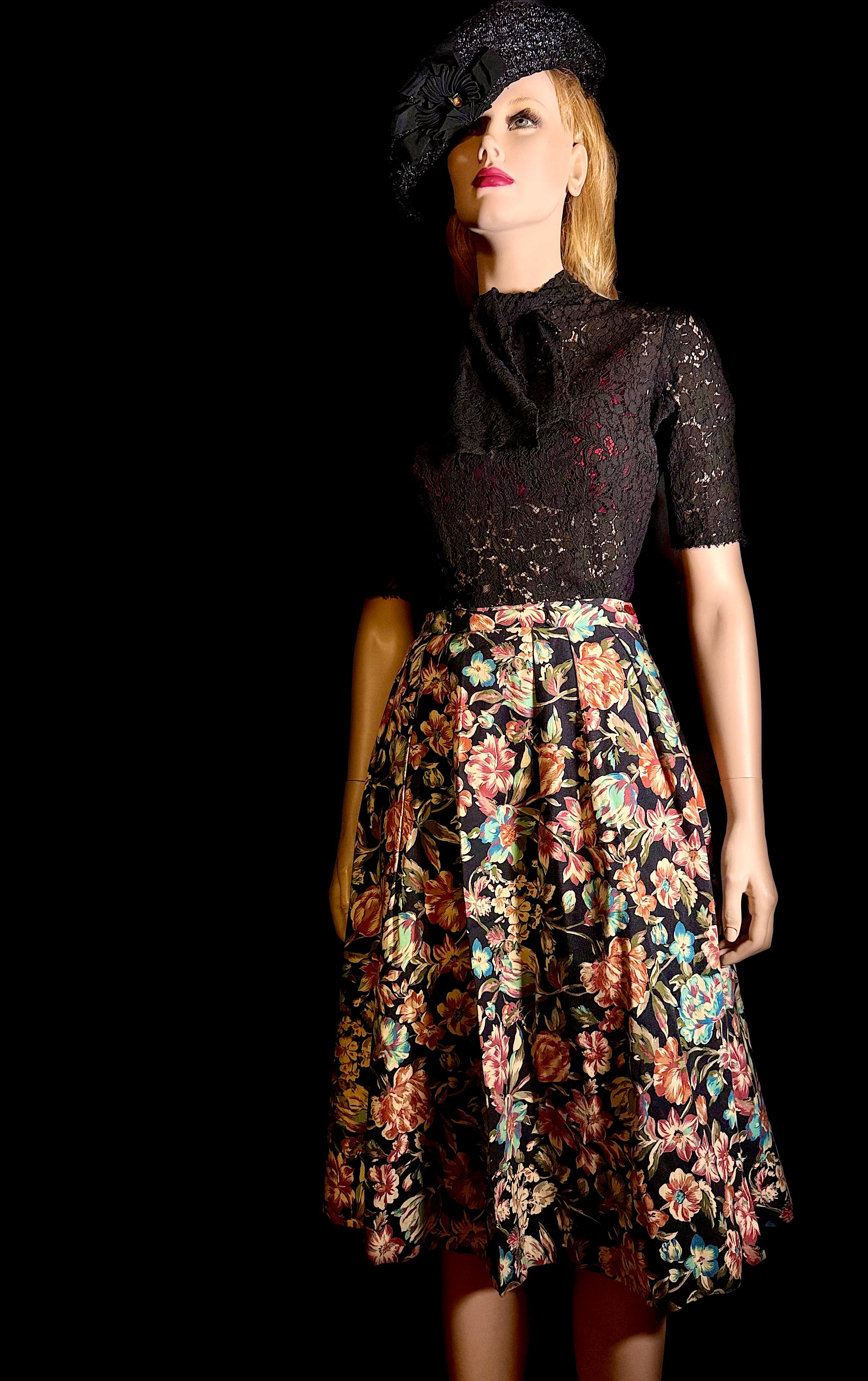 Late 1930s-1940s
Handmade Floral Cotton
Skirt - Original Metal Zip