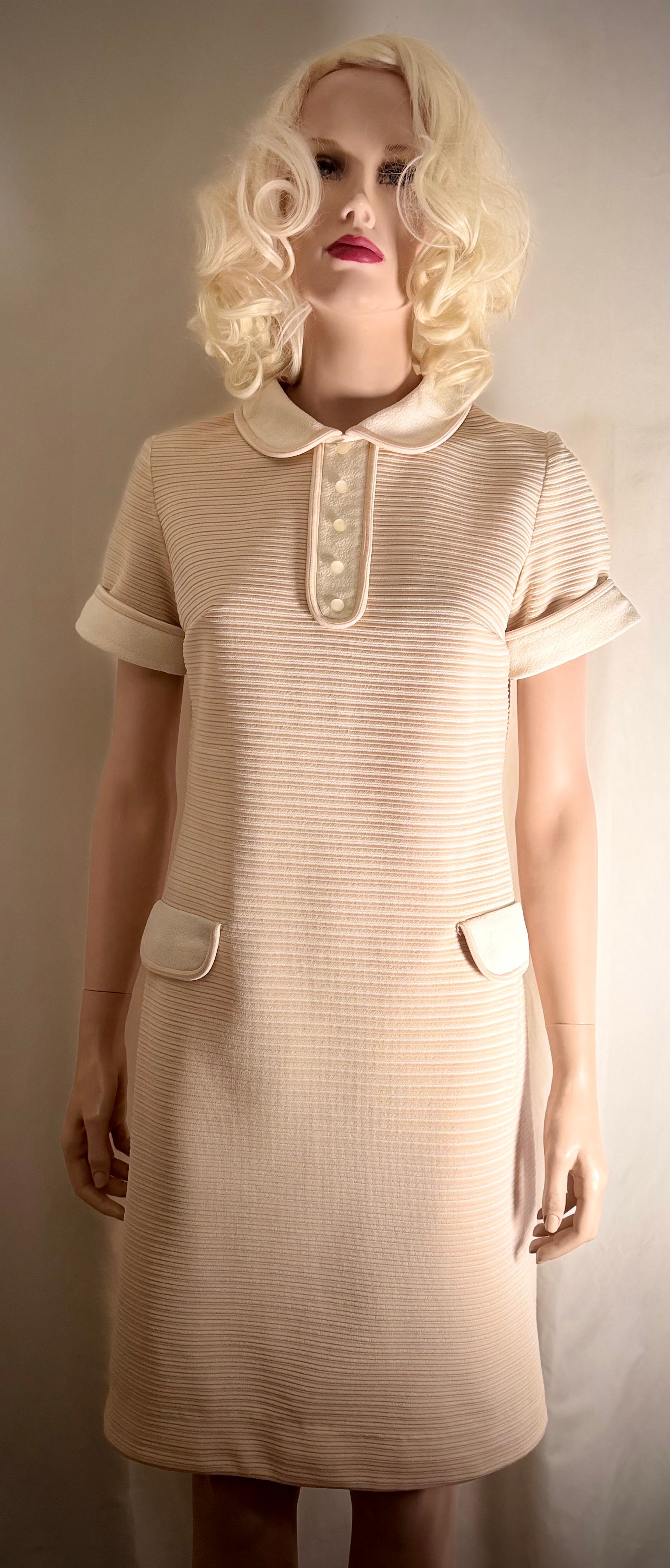 Immaculate 1960s Cream Ribbed Day Dress with Collar