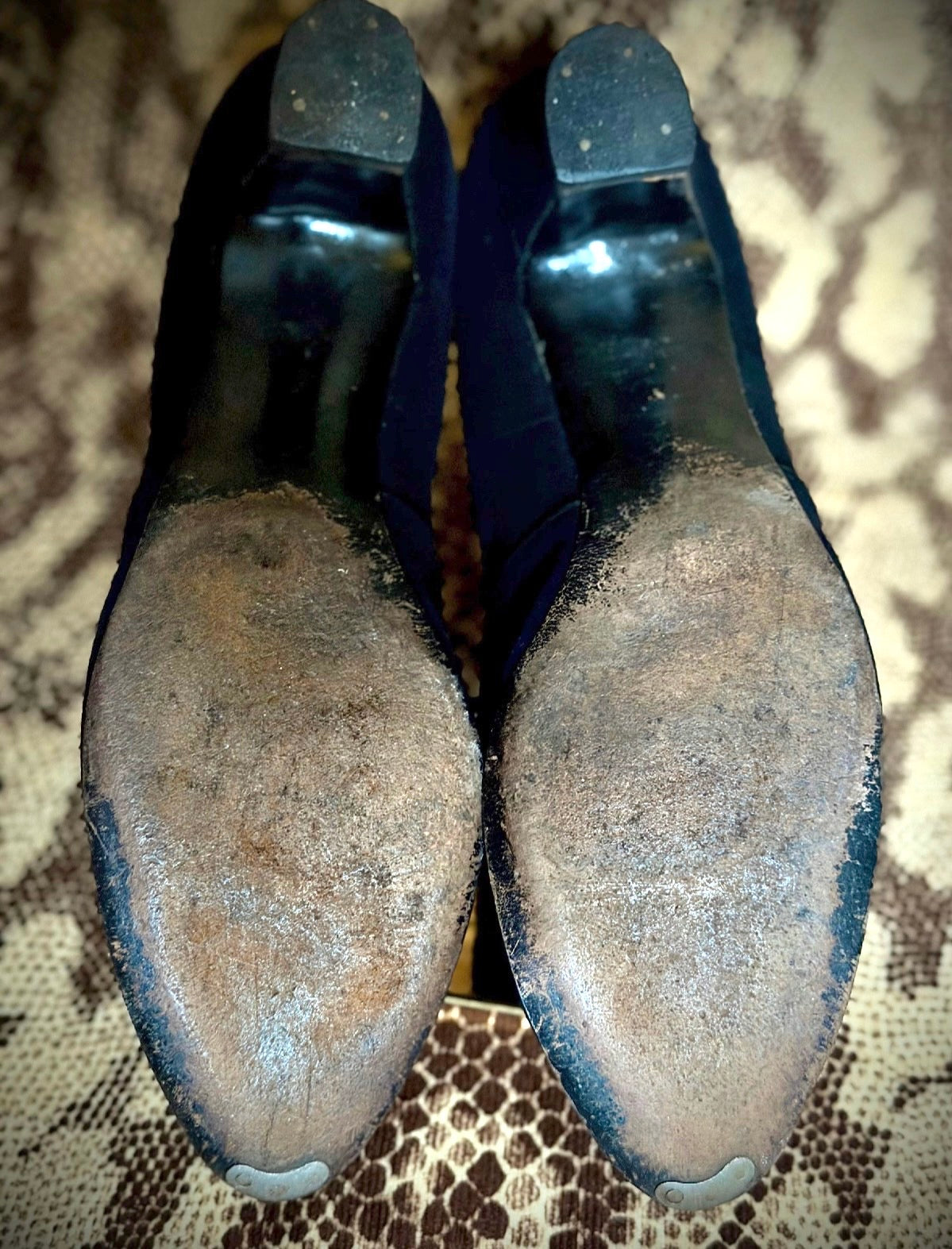 Late 1950s Suede Bow Pumps | Professionally Restored | Immaculate Condition | EU 39–40